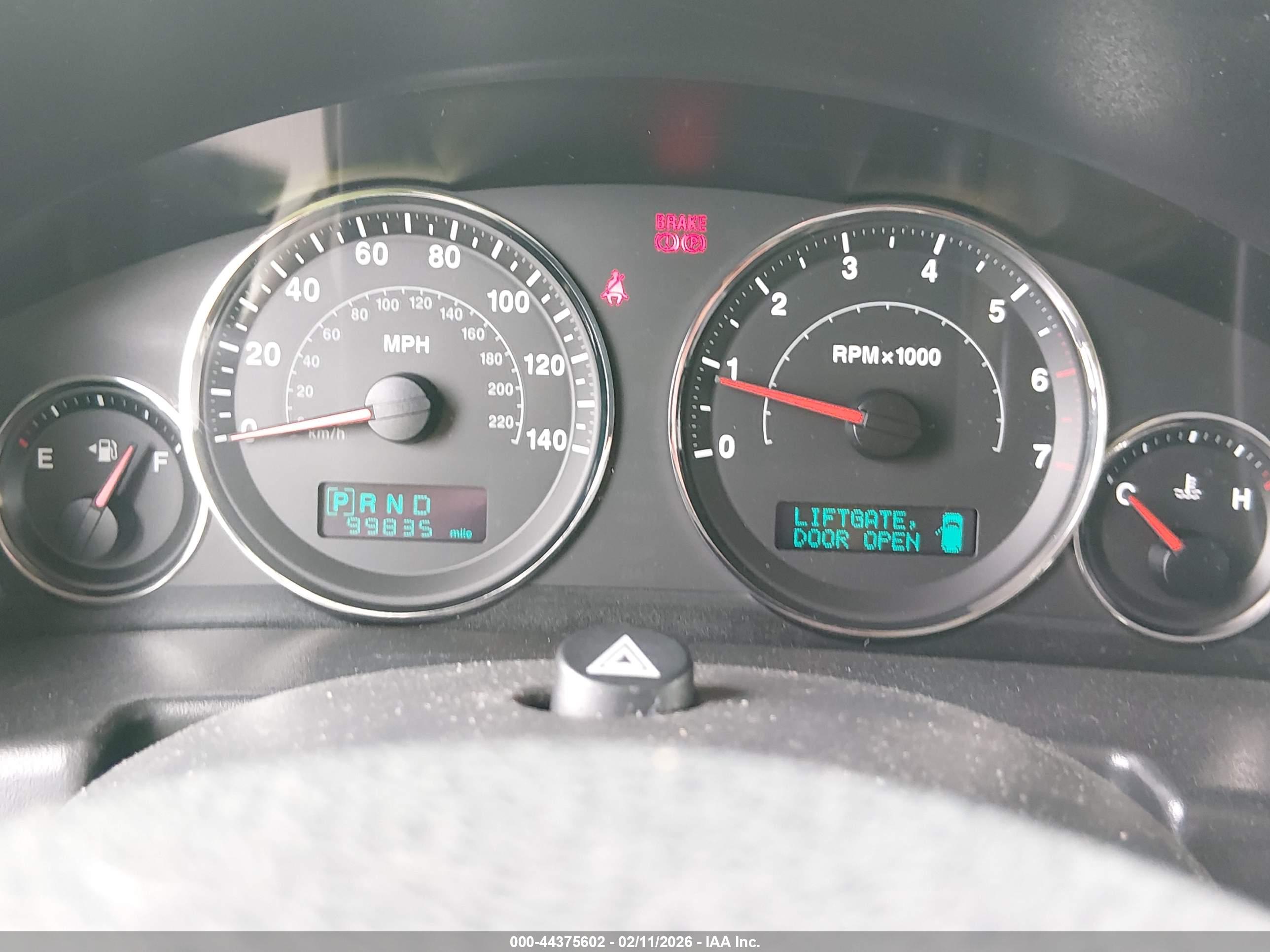 JEEP COMMANDER image 7