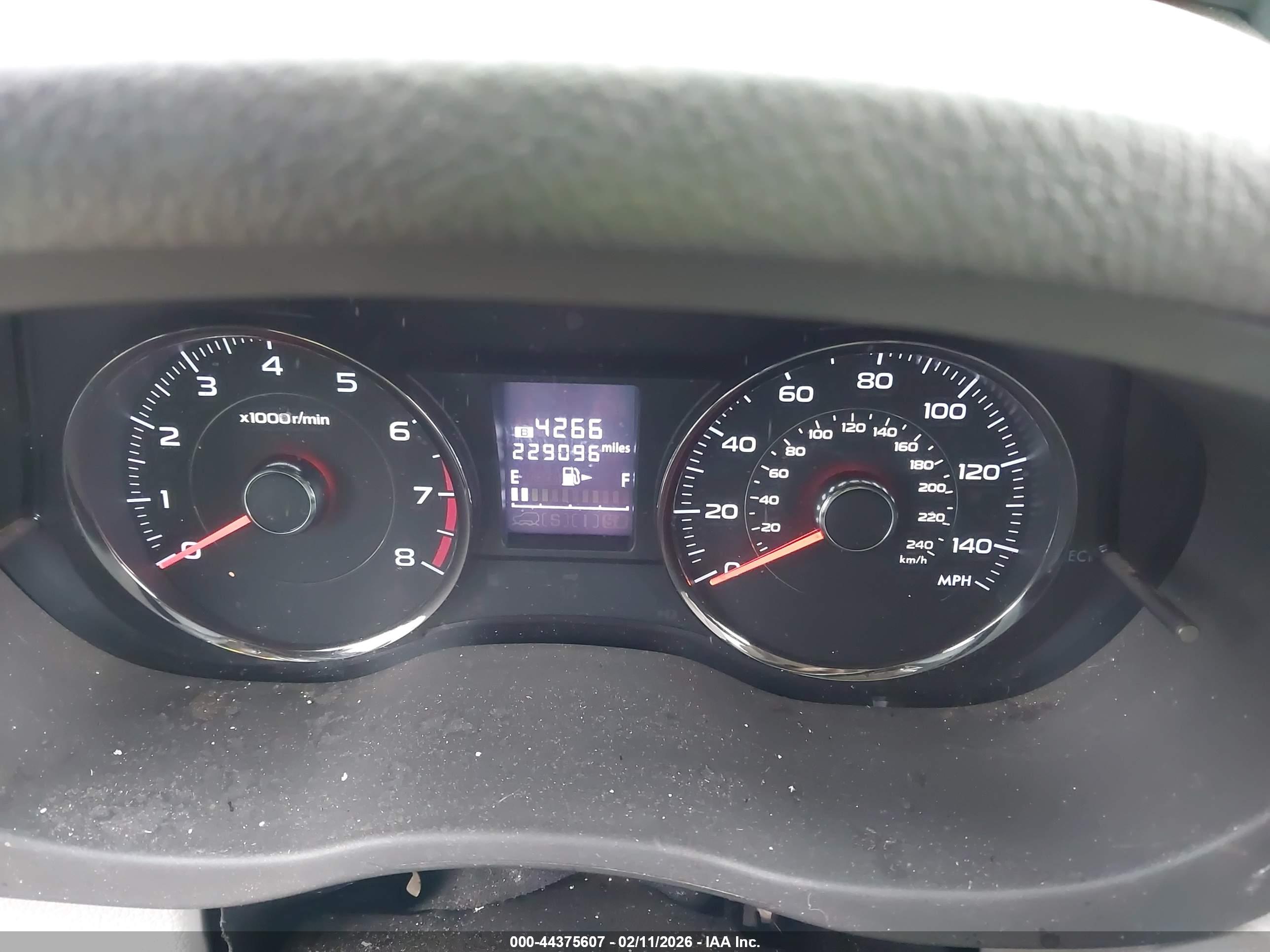 SUBARU FORESTER image 7