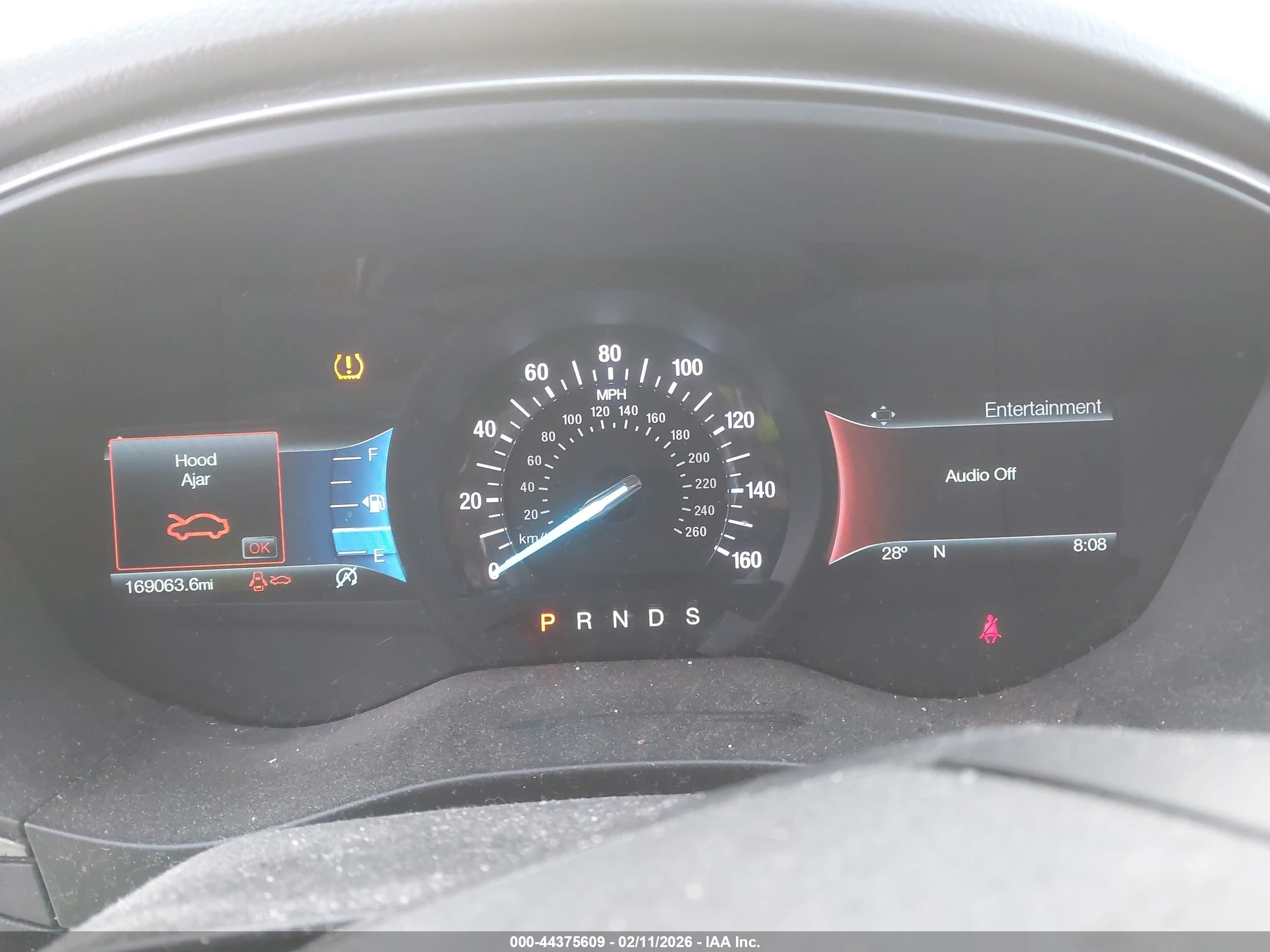 FORD FUSION image 7