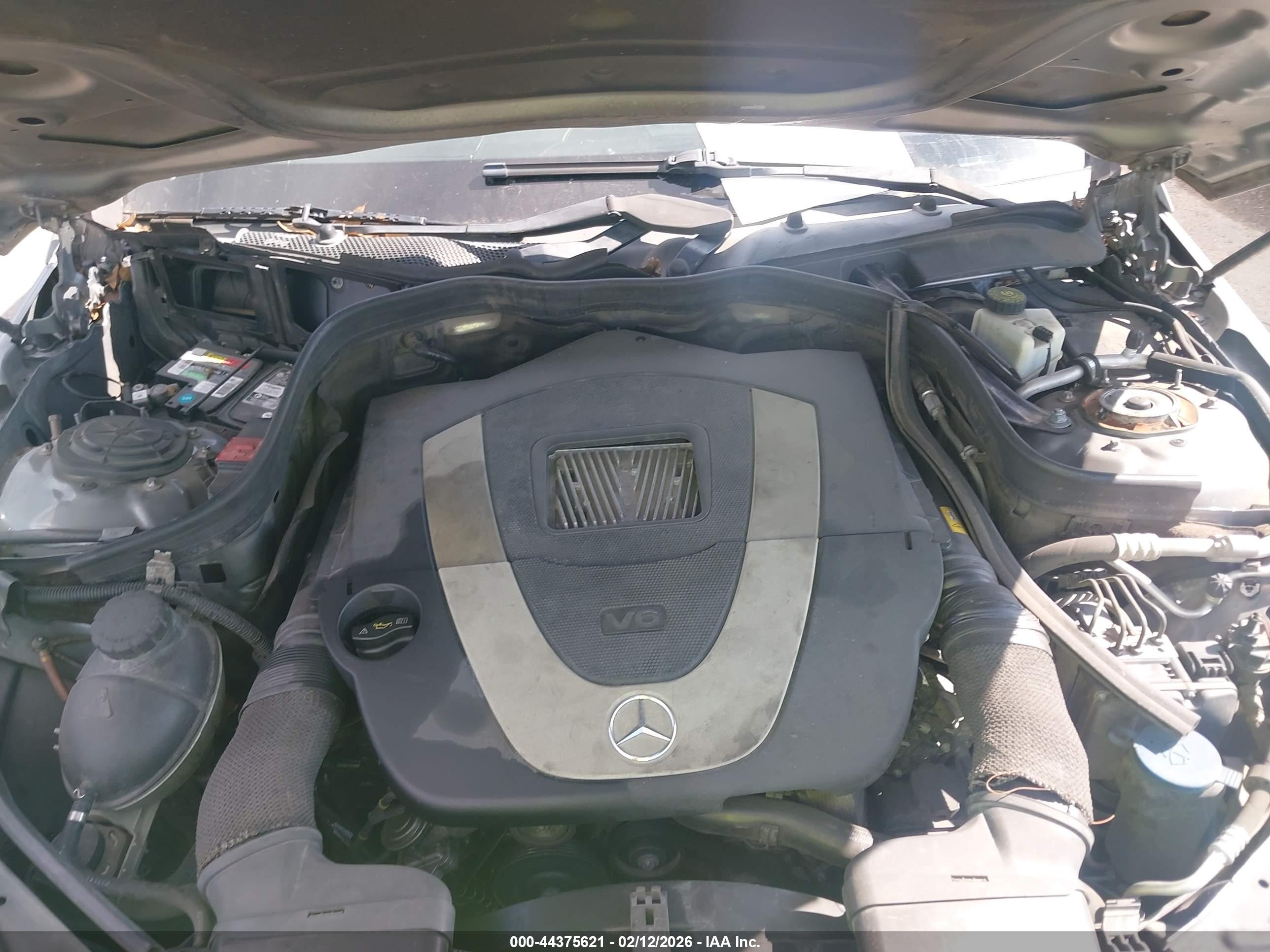 MERCEDES-BENZ E image 10
