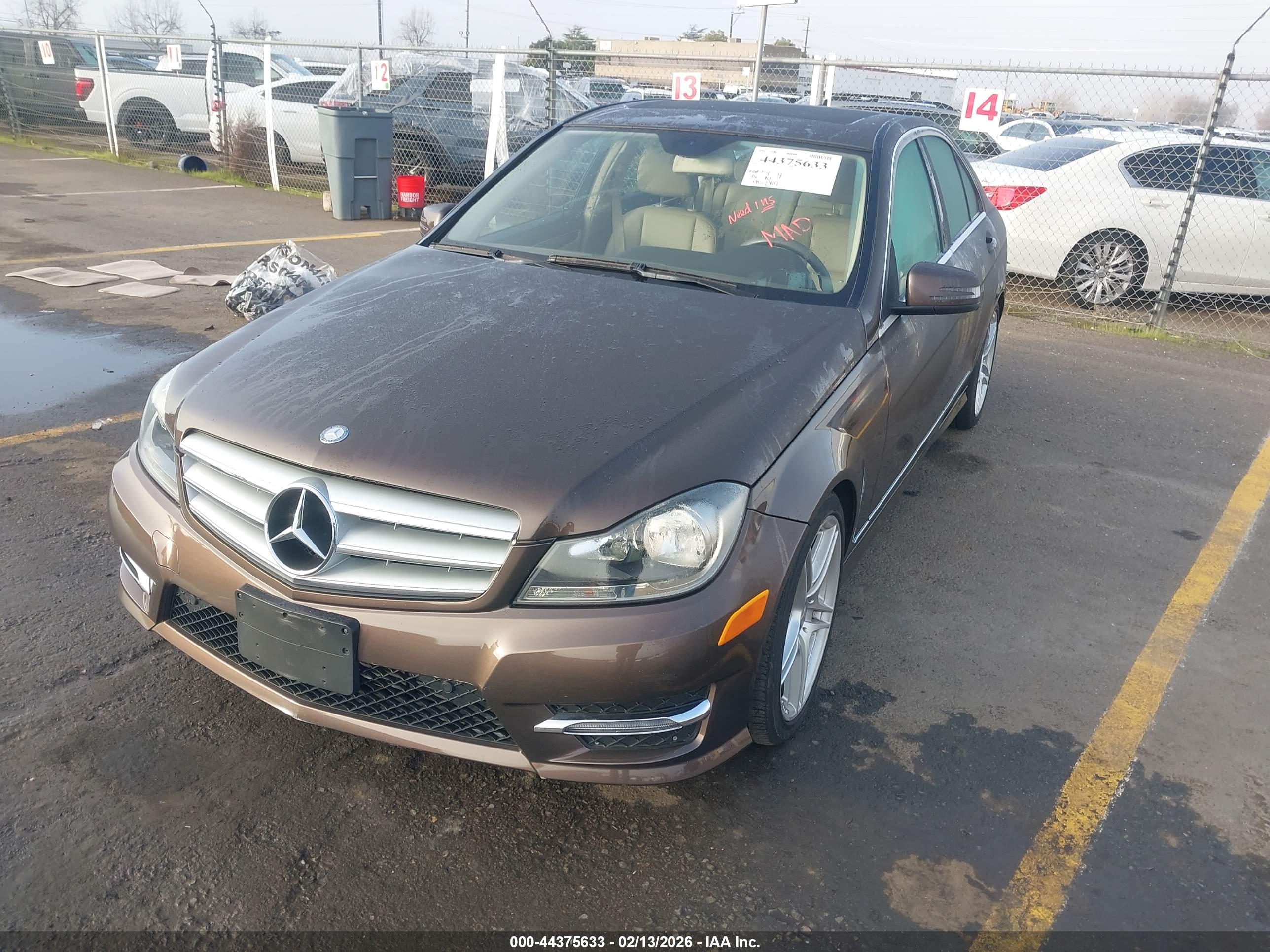 MERCEDES-BENZ C image 2