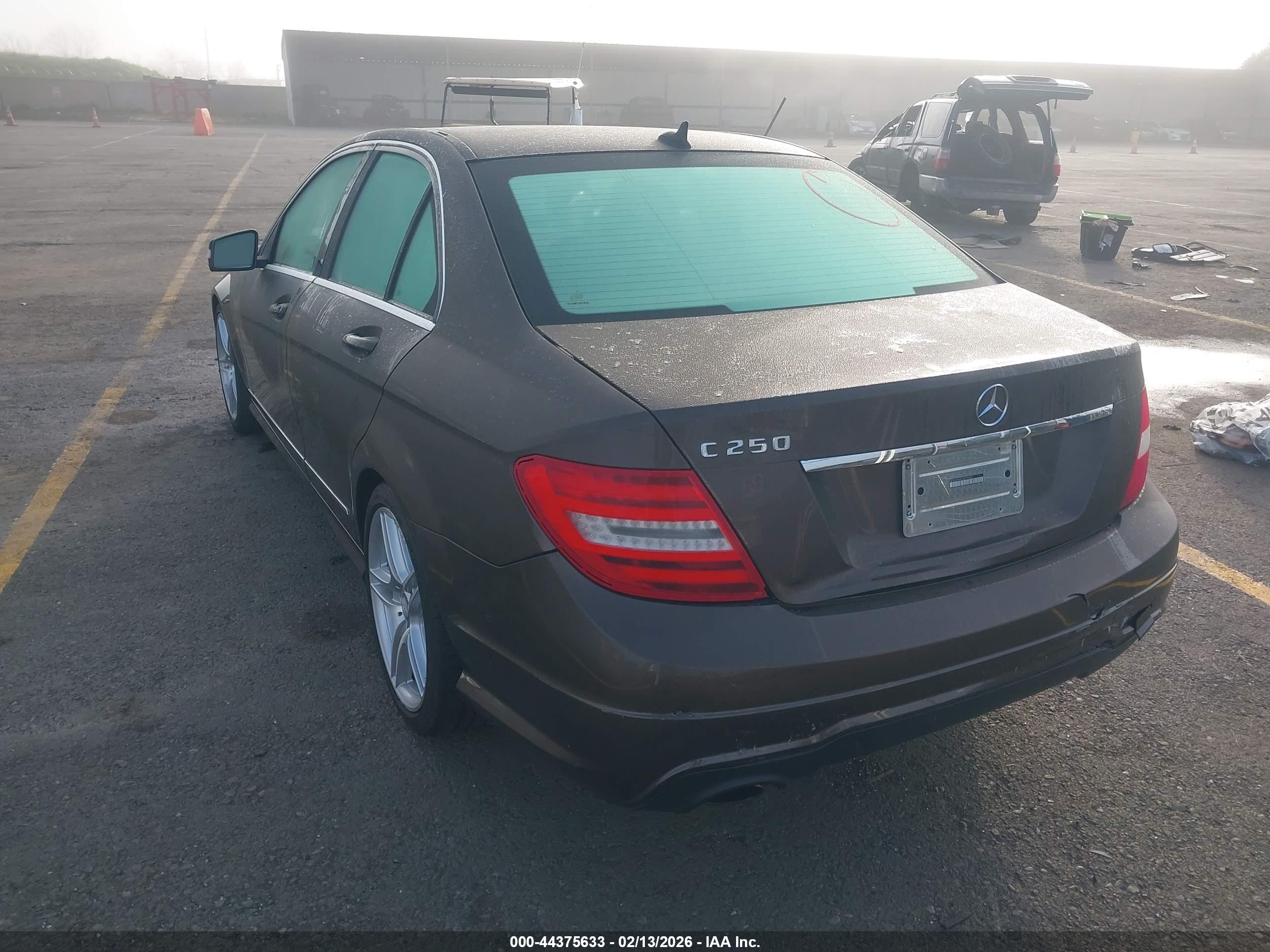 MERCEDES-BENZ C image 3