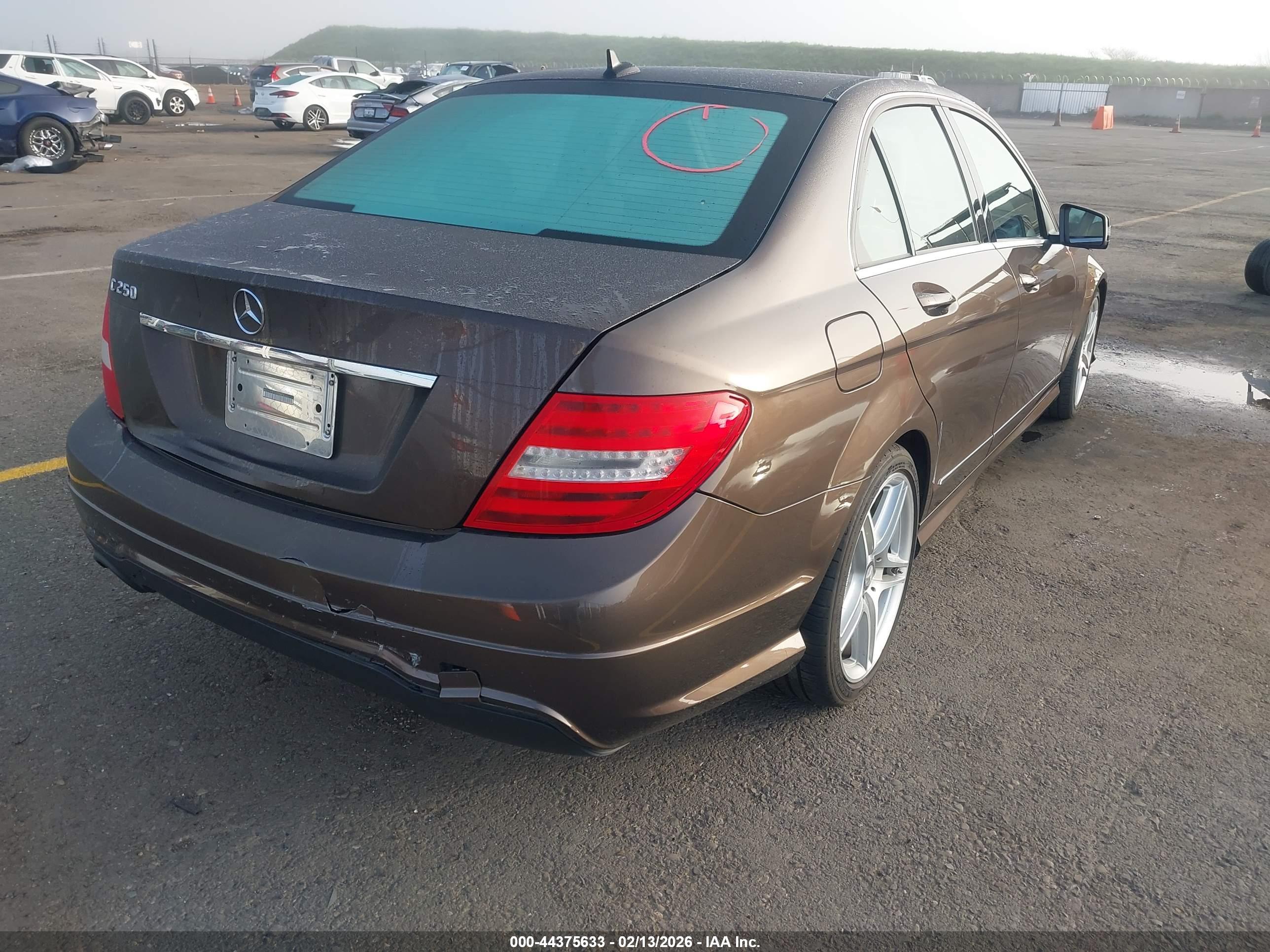 MERCEDES-BENZ C image 4