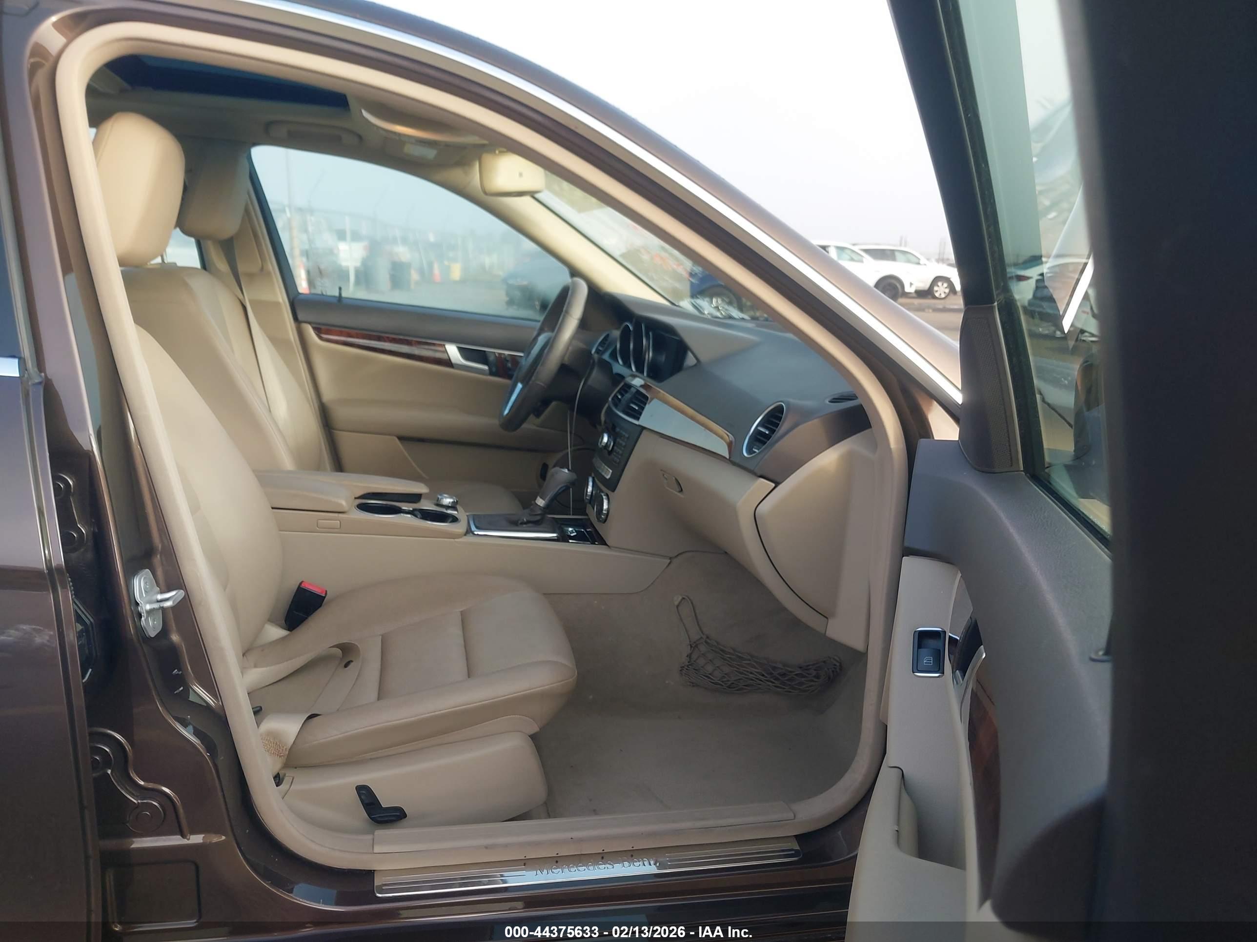 MERCEDES-BENZ C image 5