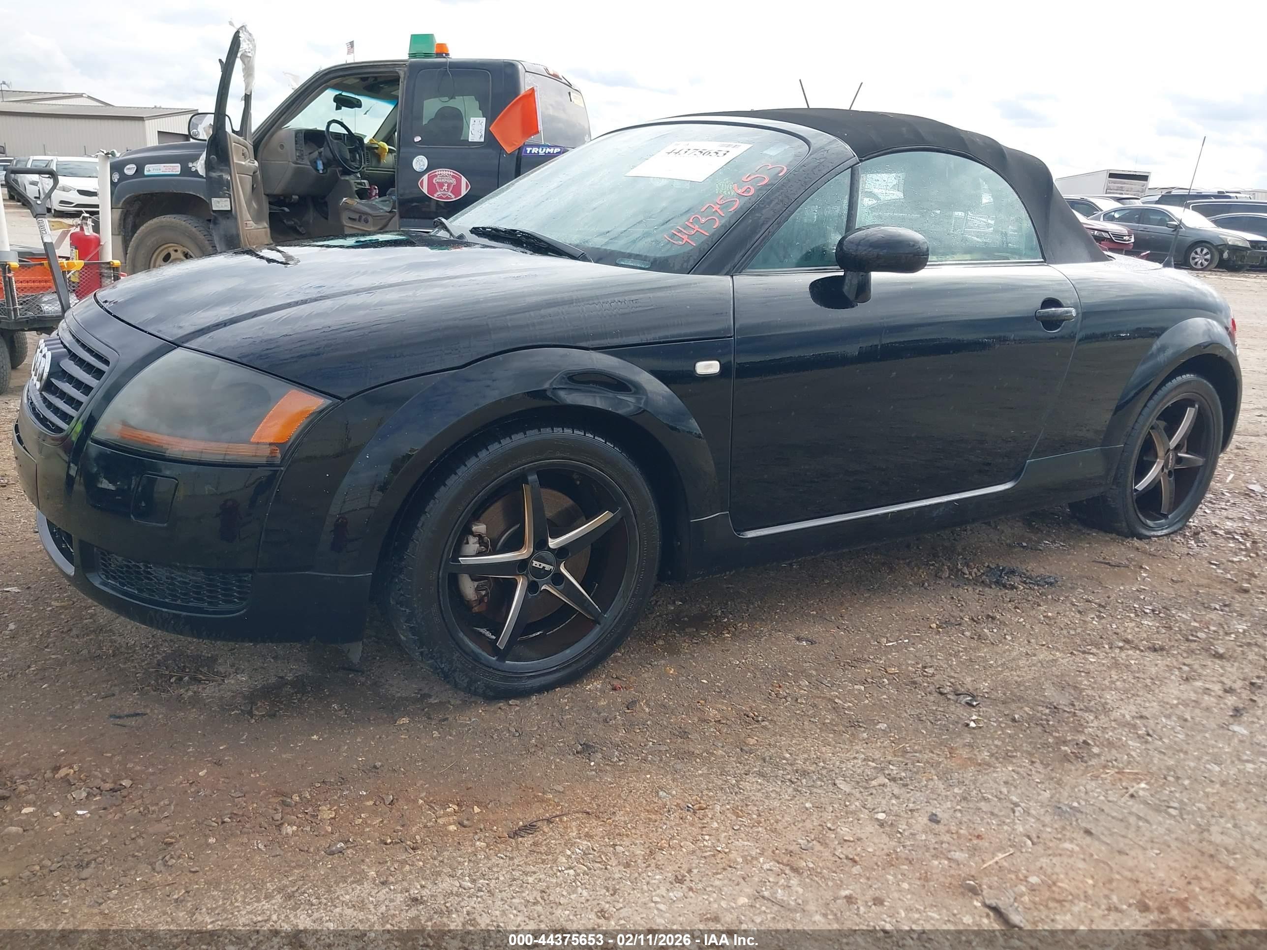 AUDI TT image 2