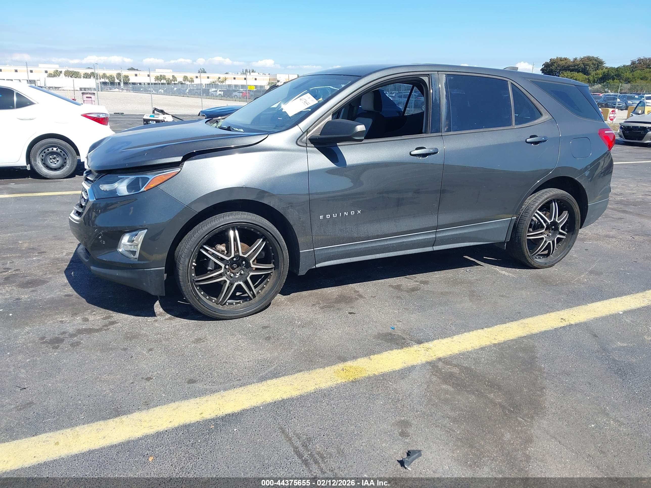 CHEVROLET EQUINOX image 2