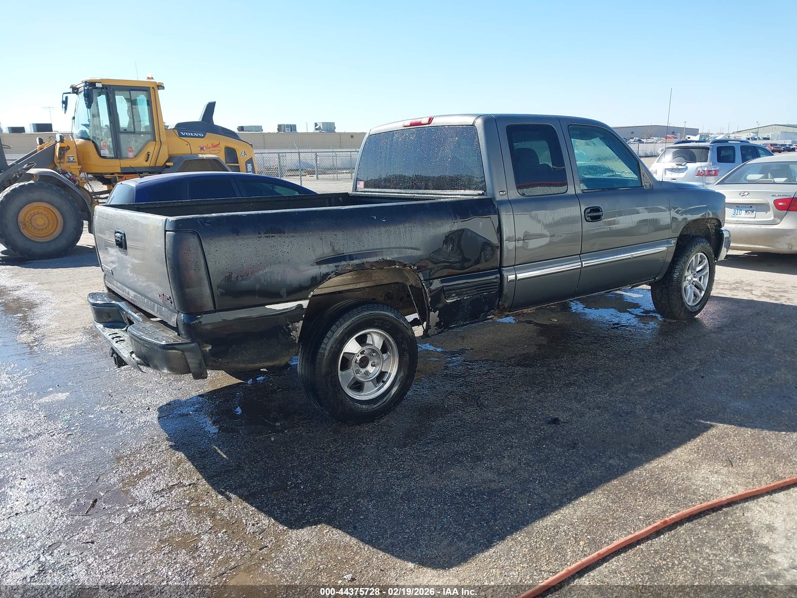 GMC SIERRA image 4