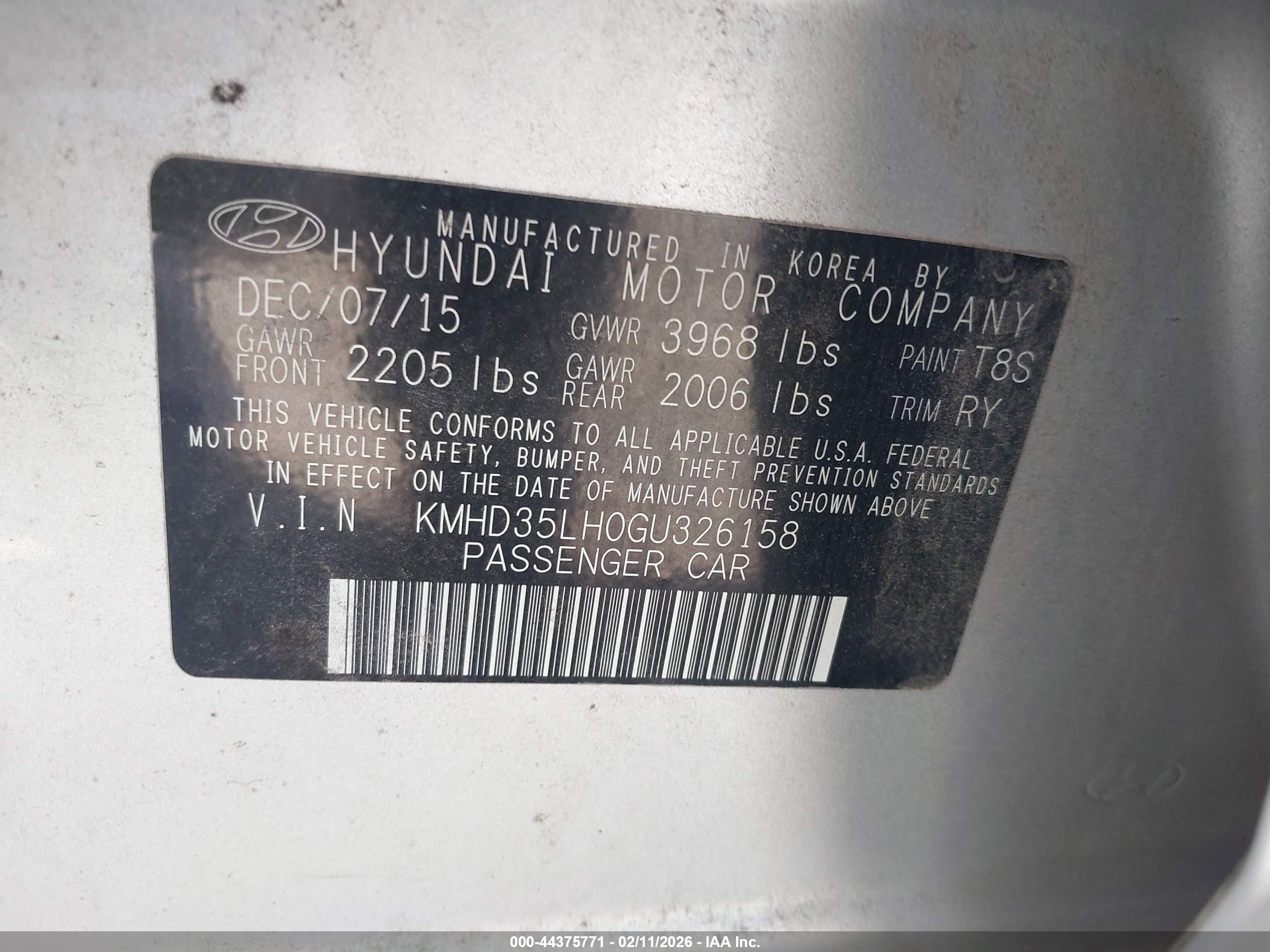 HYUNDAI ELANTRA image 9
