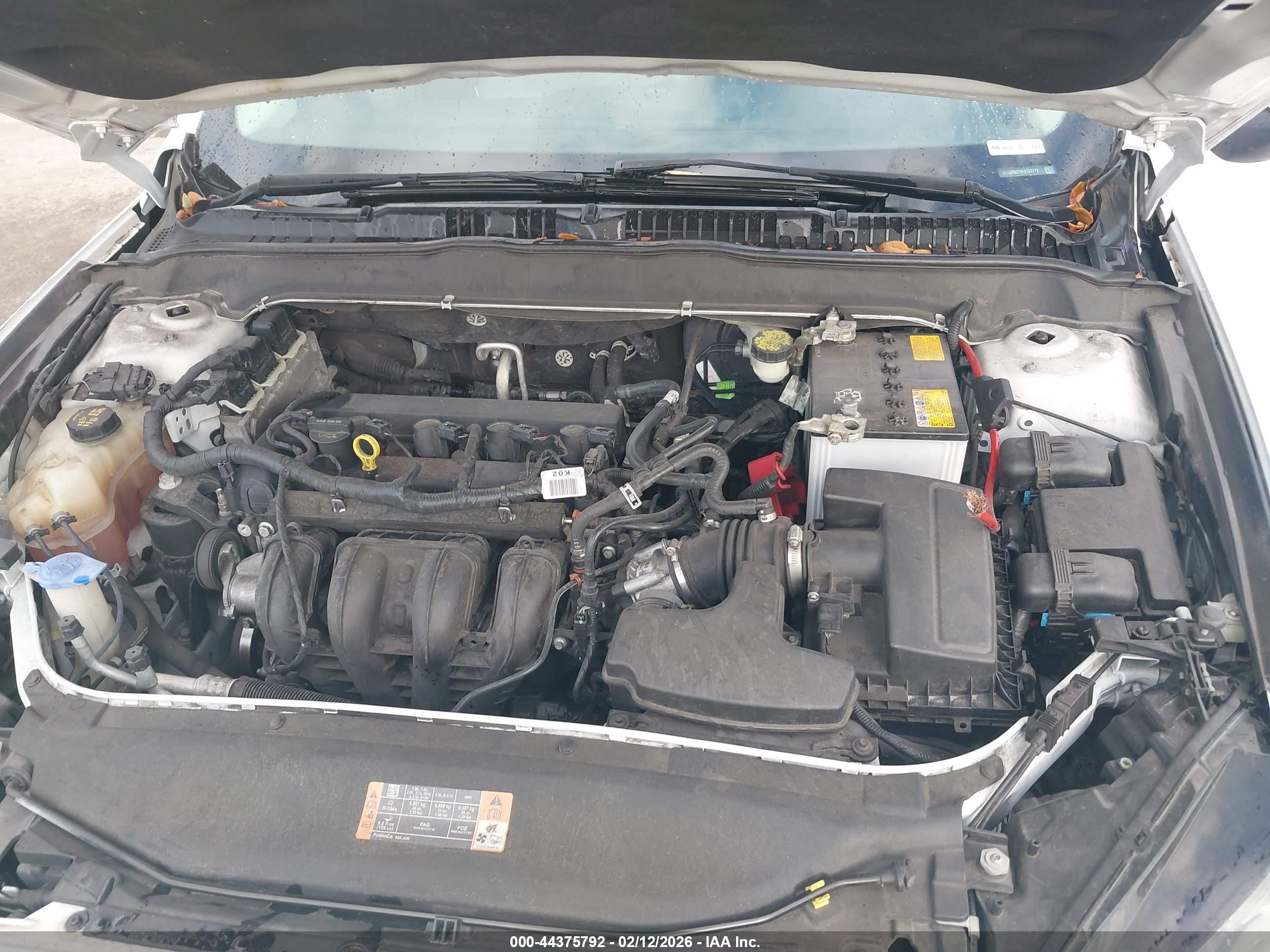 FORD FUSION image 10