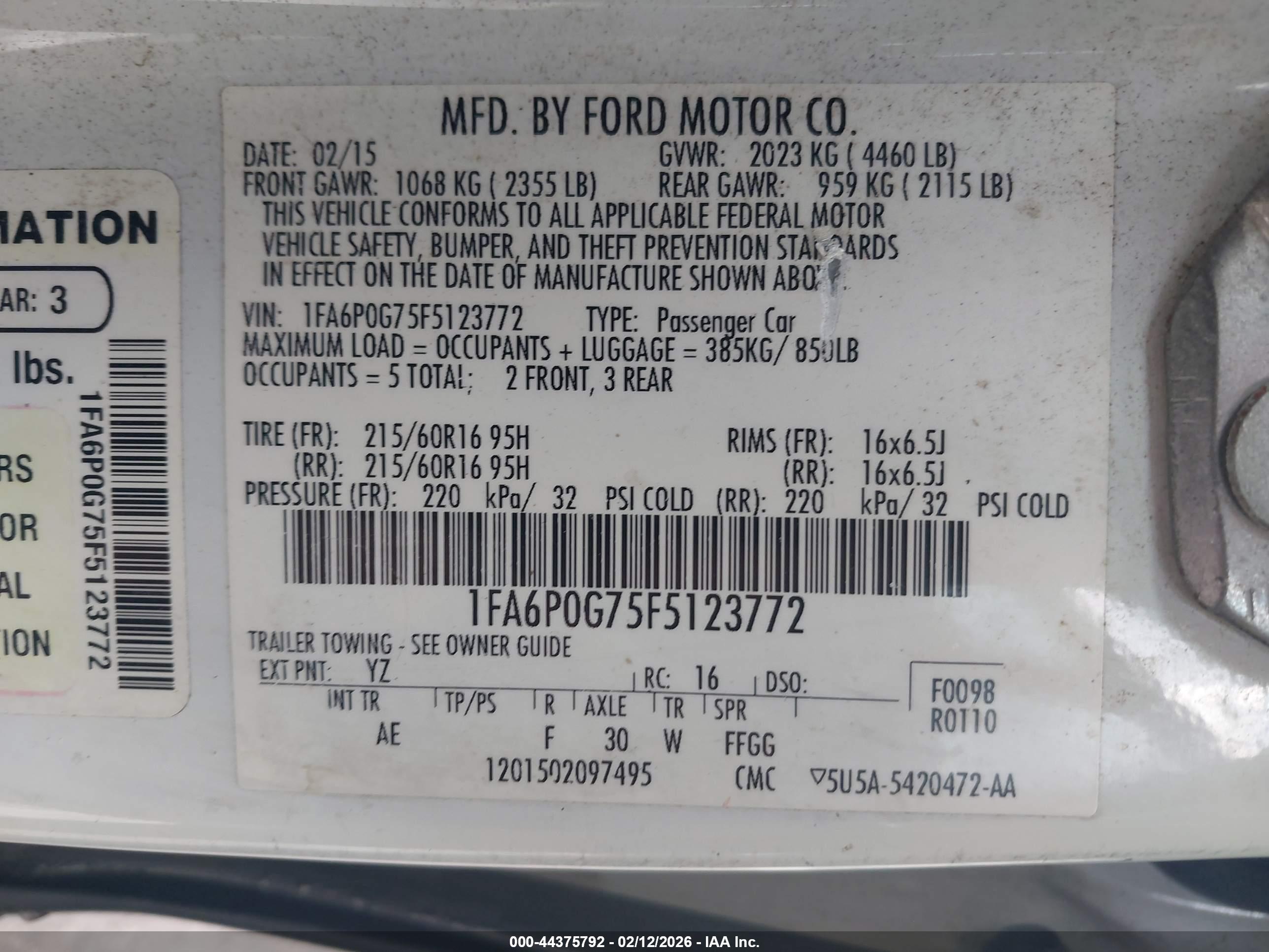 FORD FUSION image 9