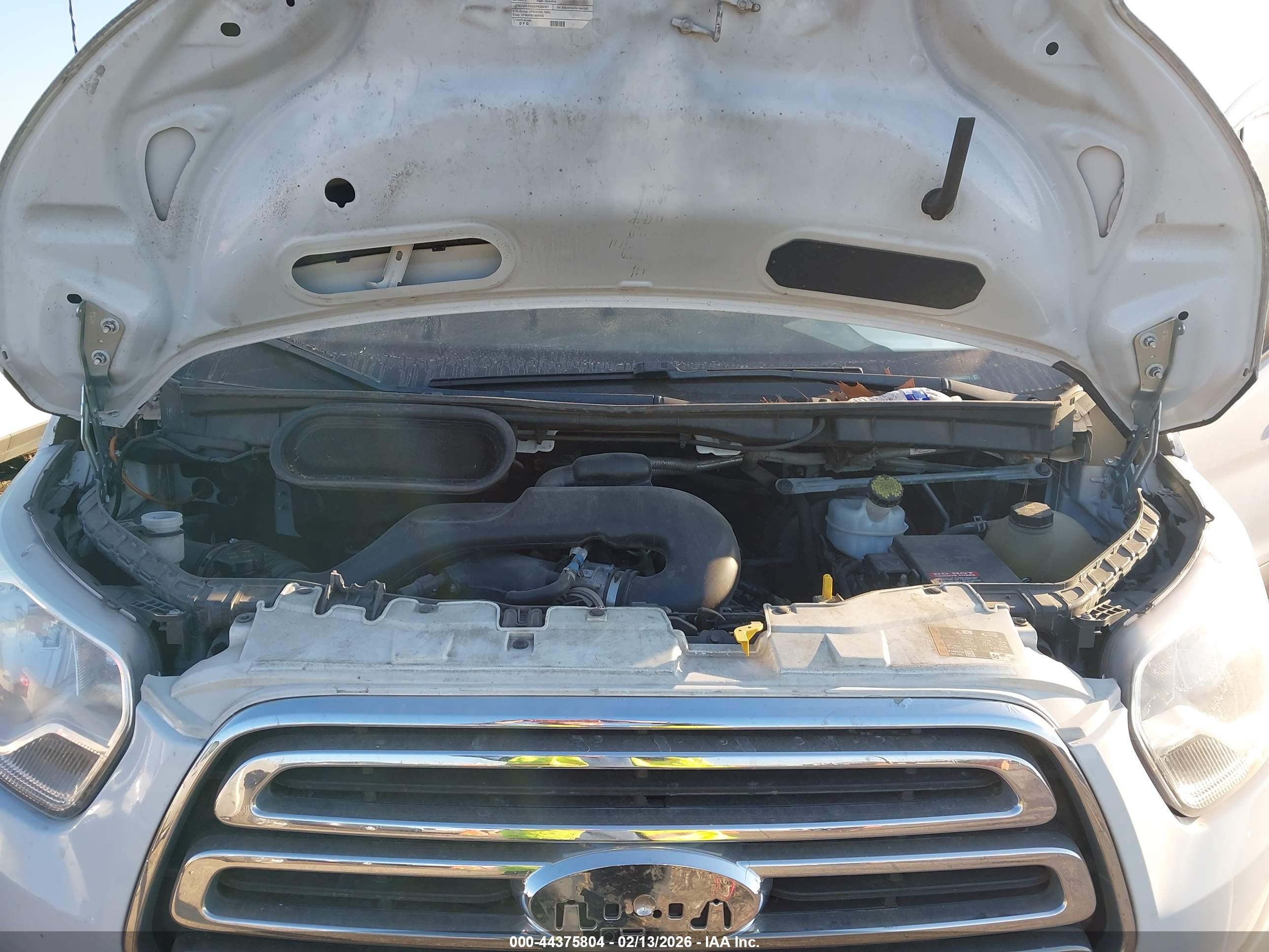 FORD TRANSIT-250 image 10