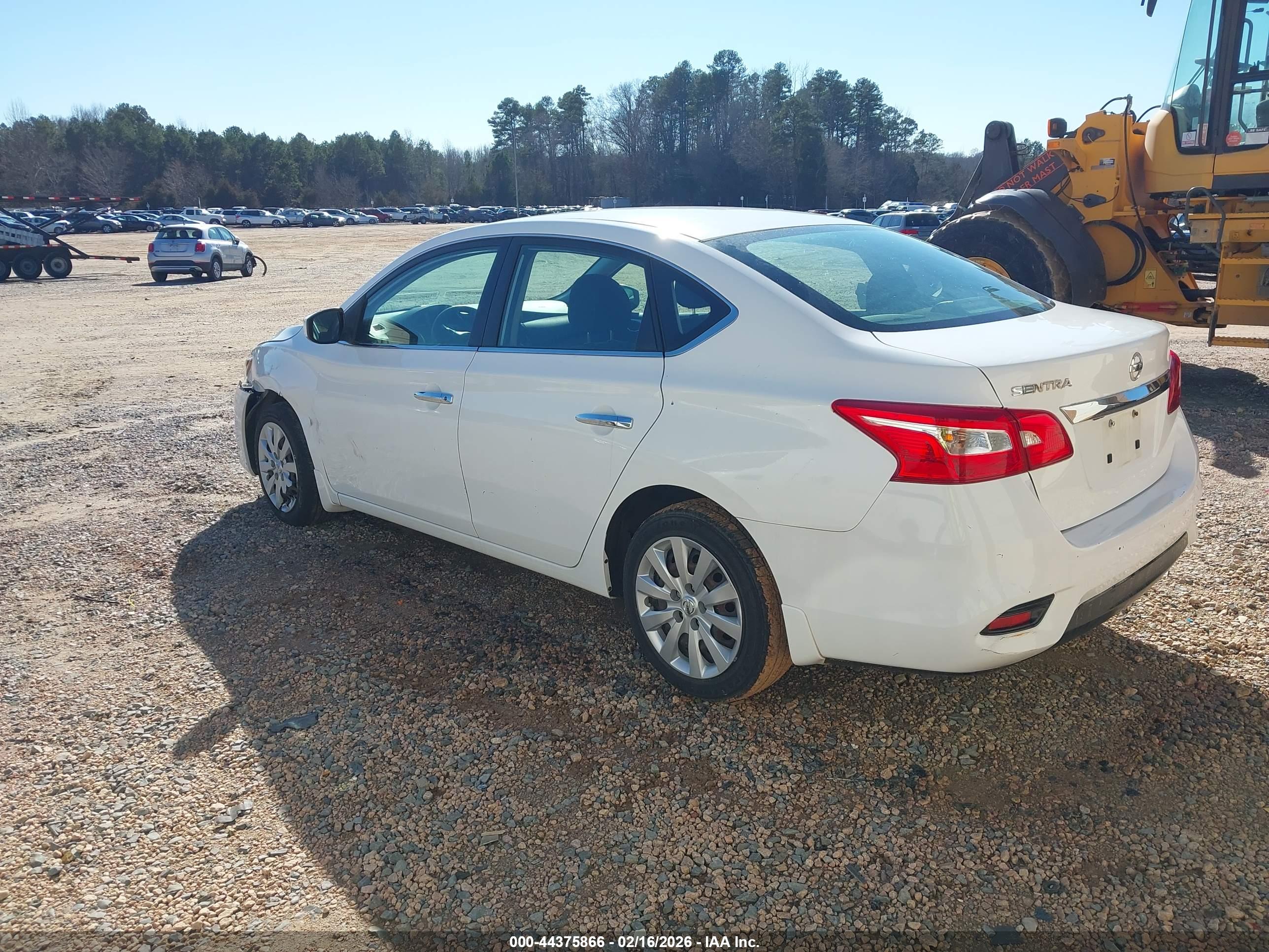 NISSAN SENTRA image 3