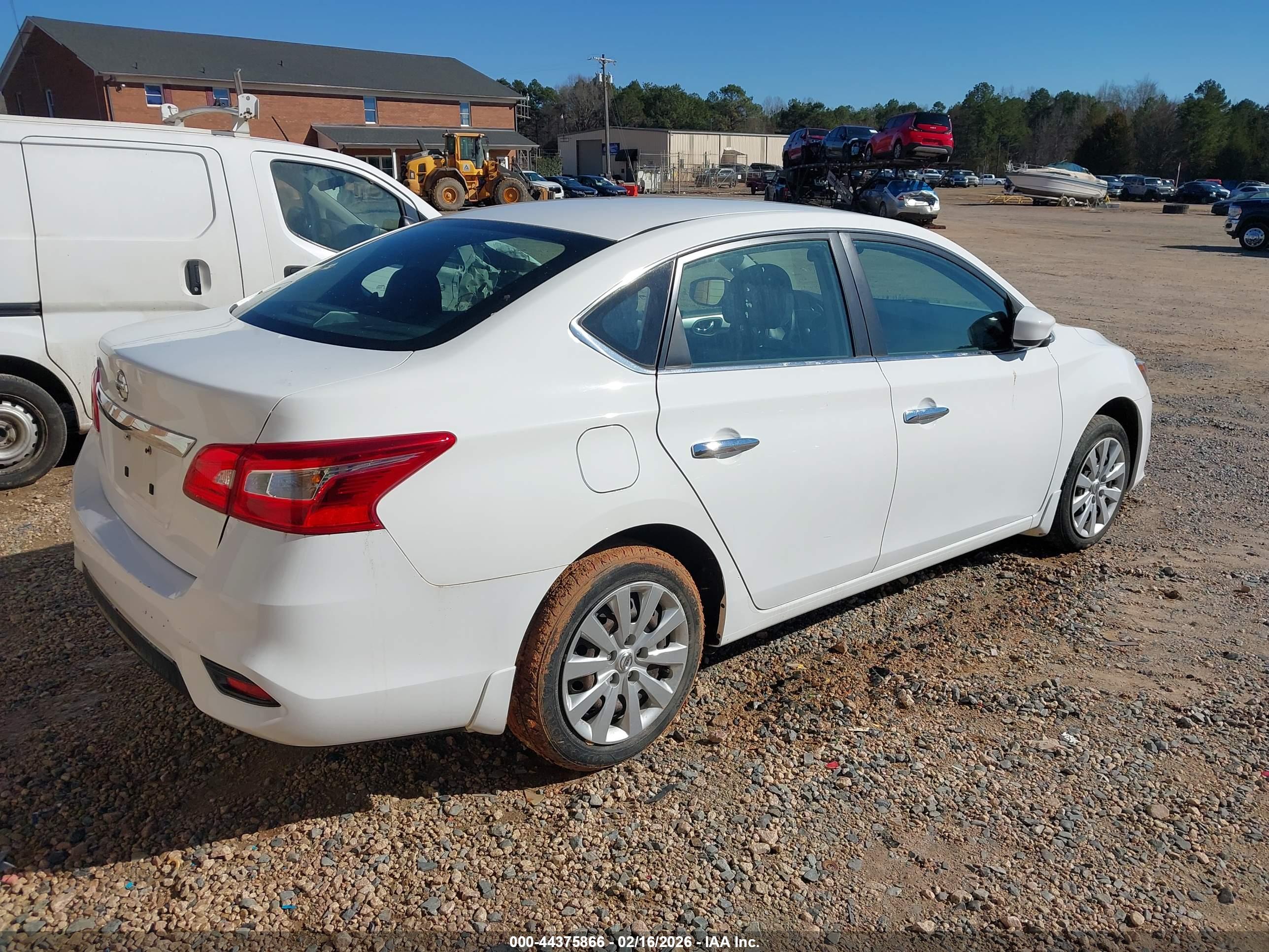 NISSAN SENTRA image 4