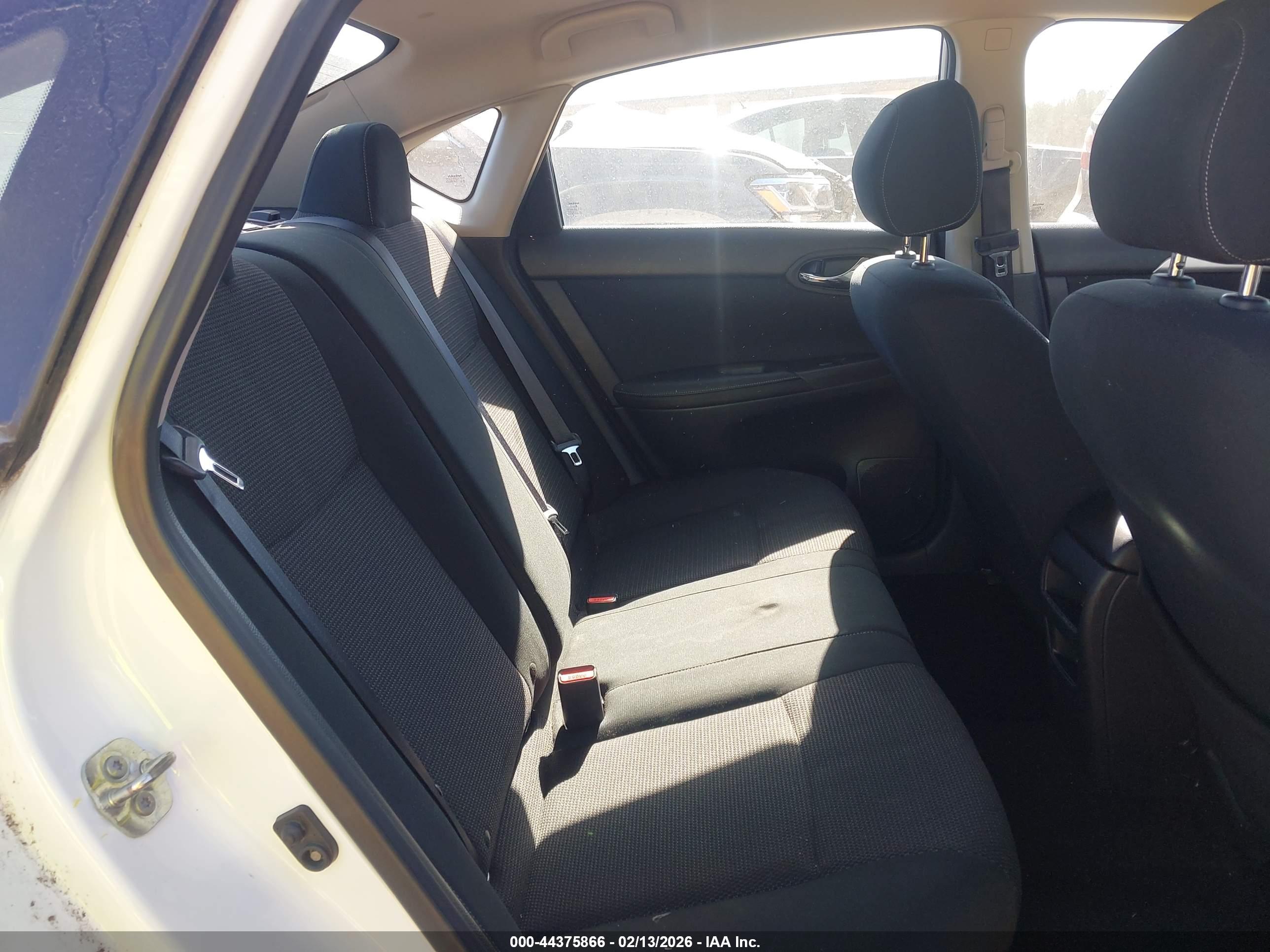 NISSAN SENTRA image 8