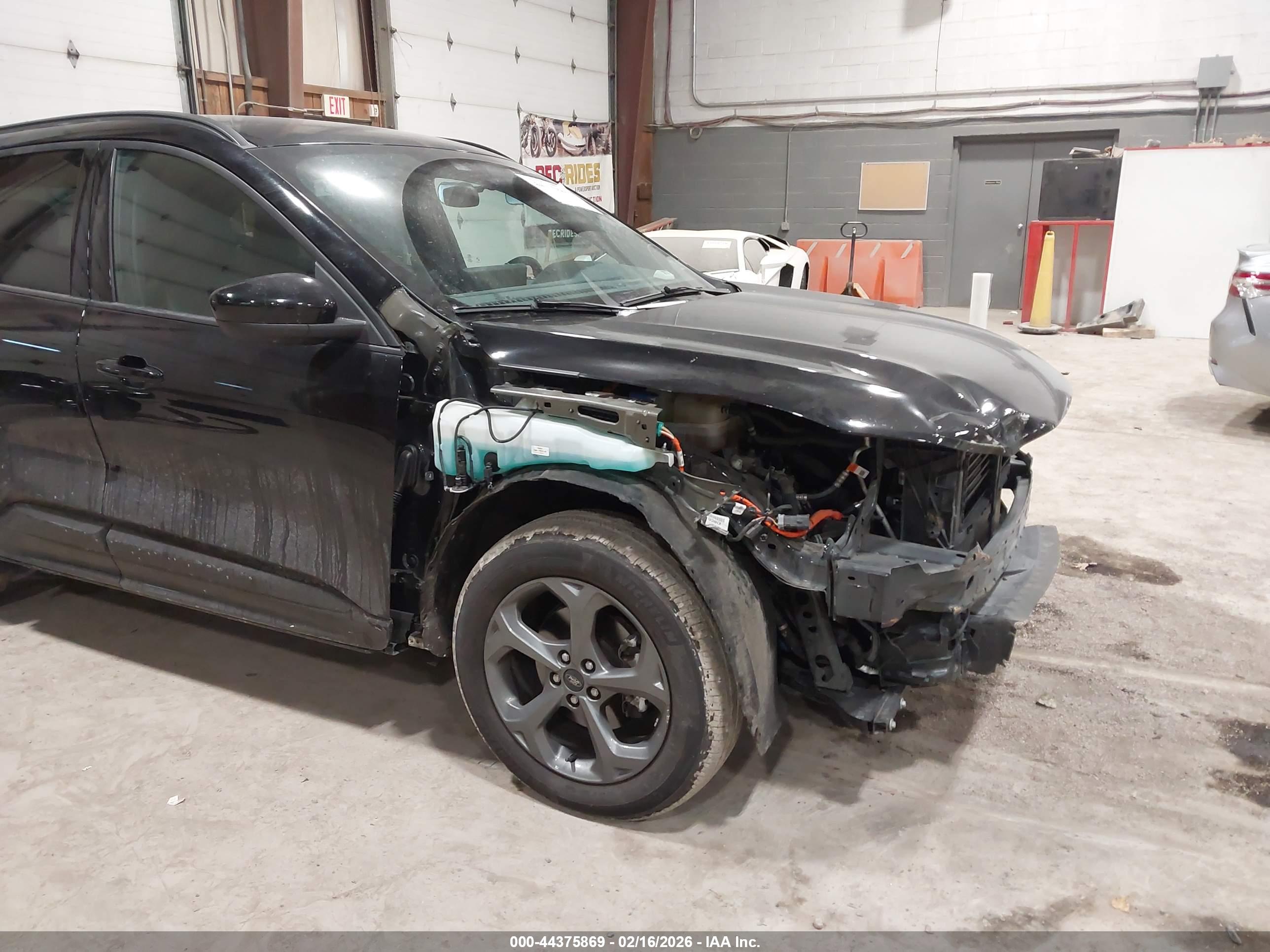 FORD ESCAPE image 6