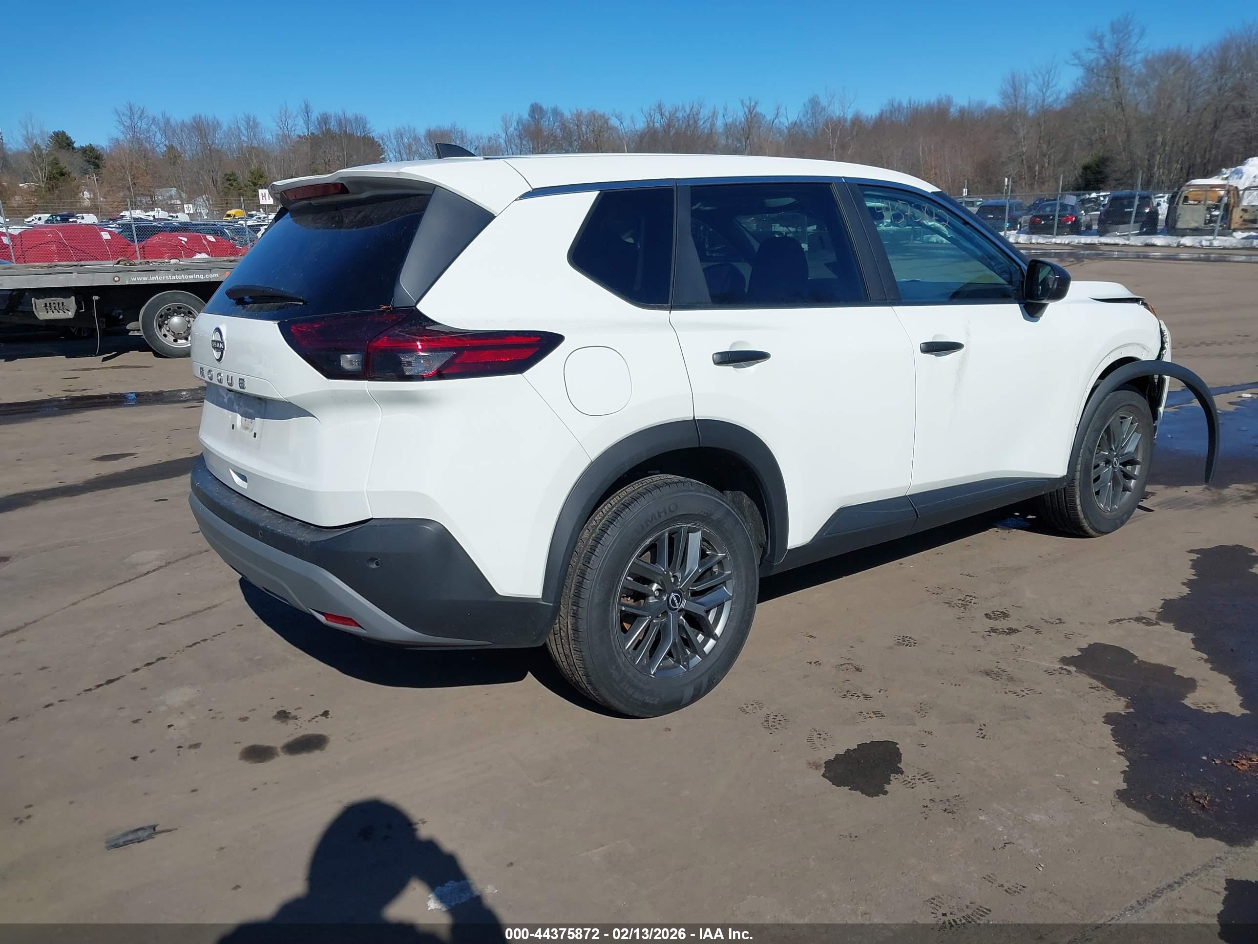 NISSAN ROGUE image 4