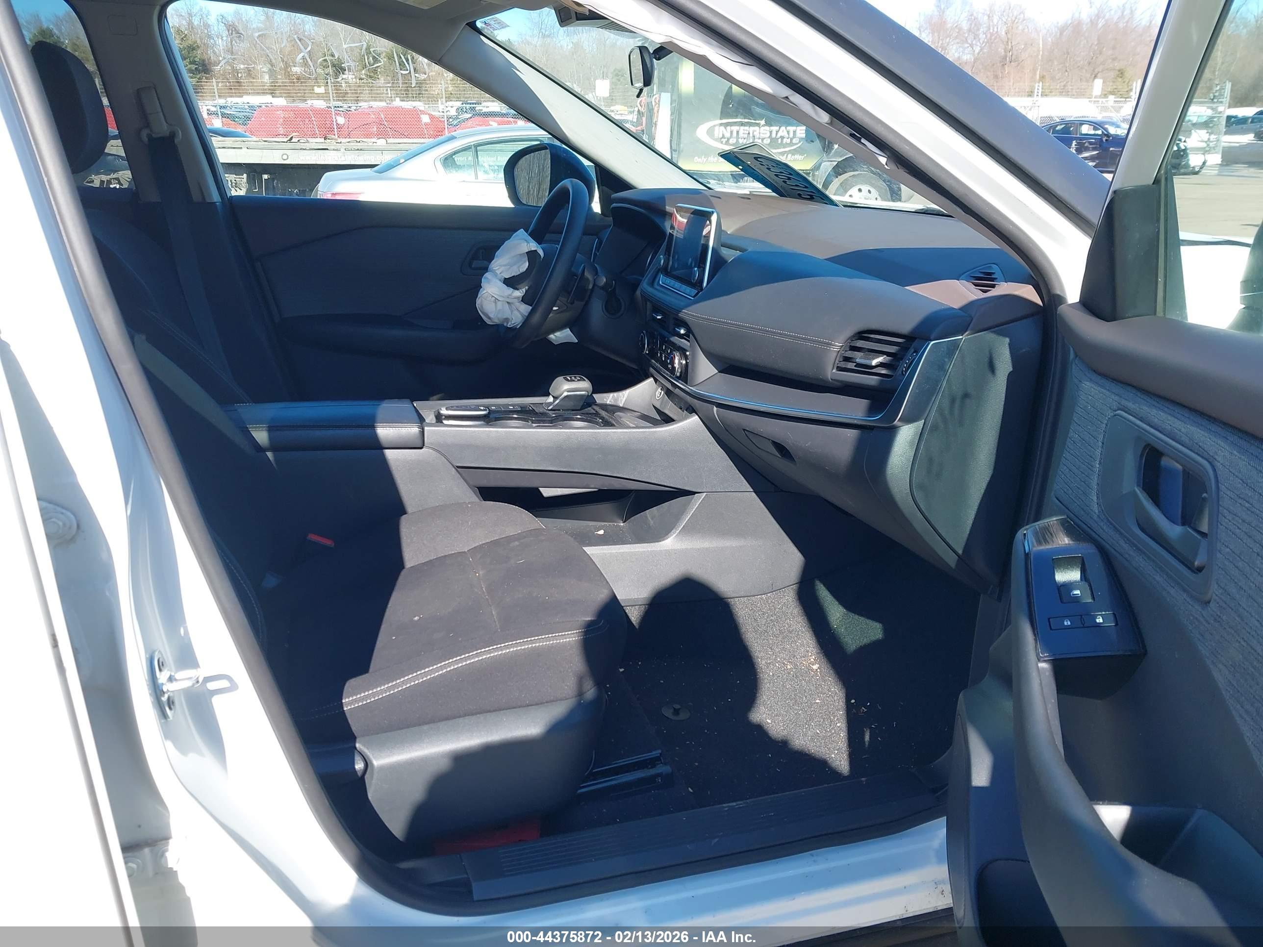 NISSAN ROGUE image 5