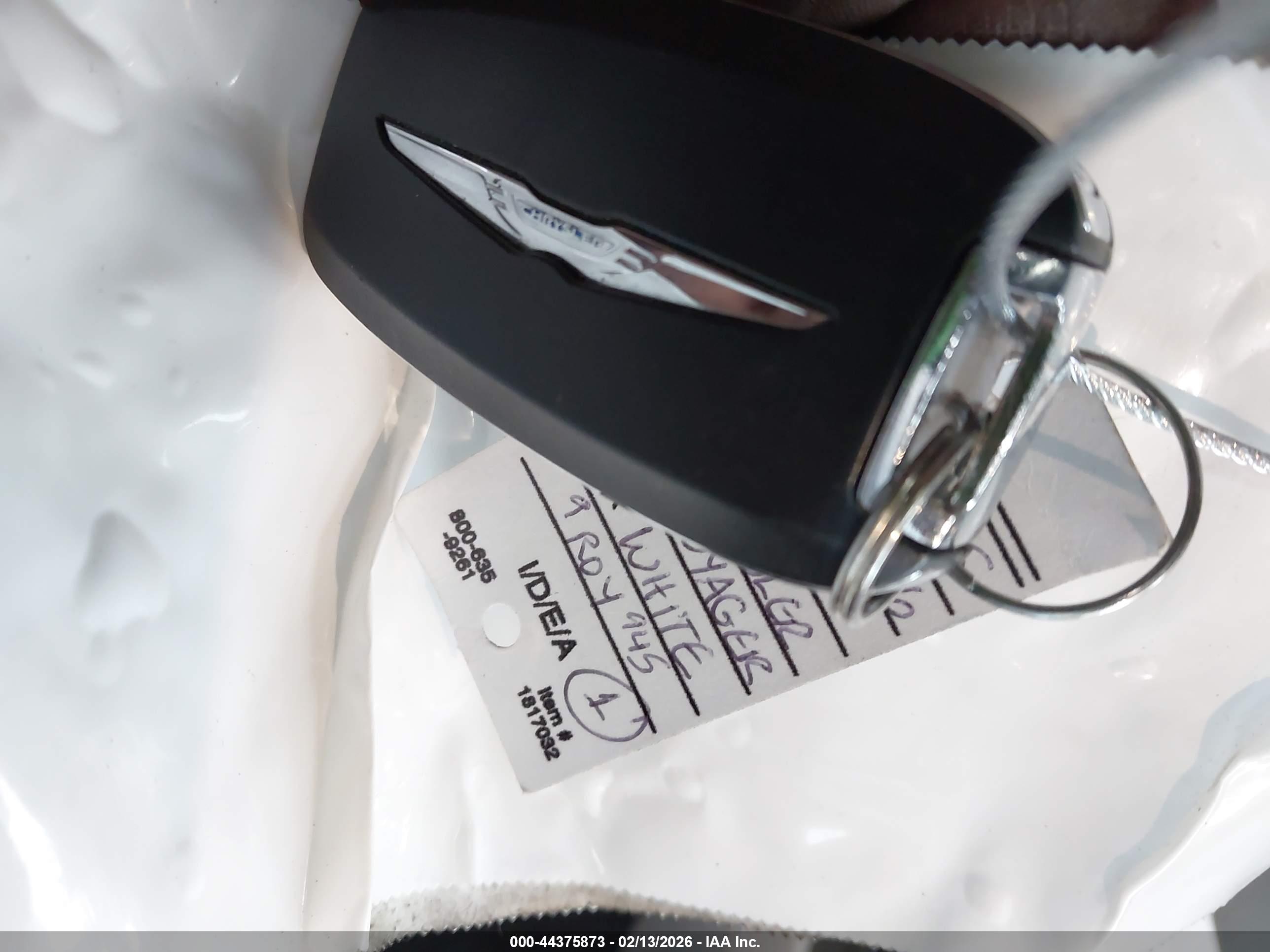 CHRYSLER VOYAGER image 11