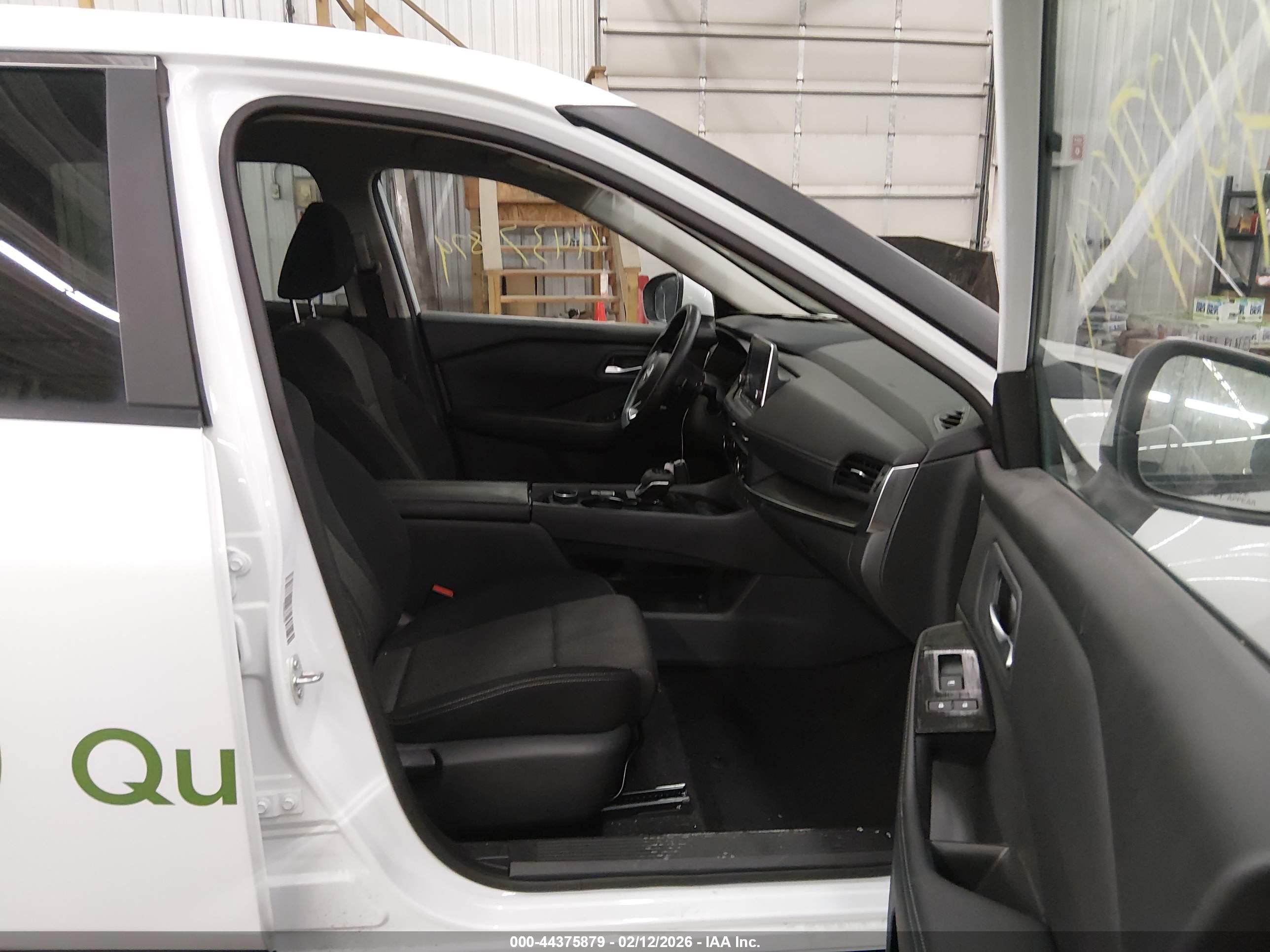 NISSAN ROGUE image 5
