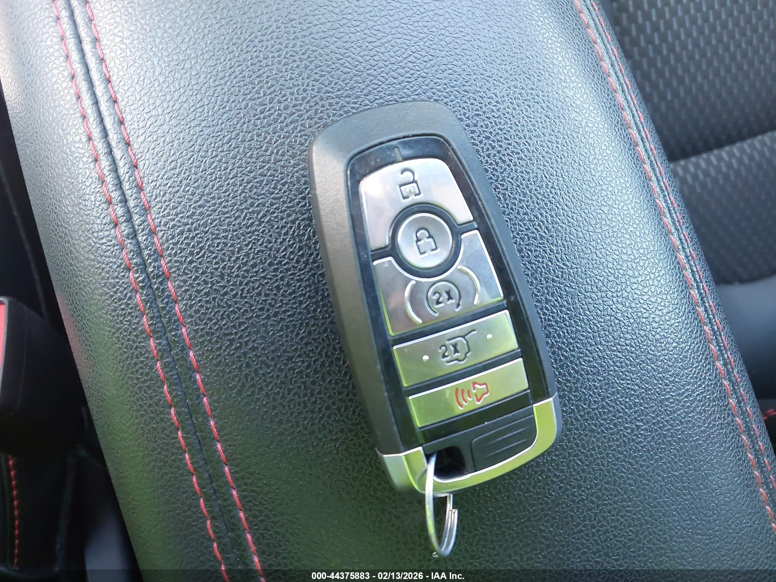 FORD ESCAPE image 11