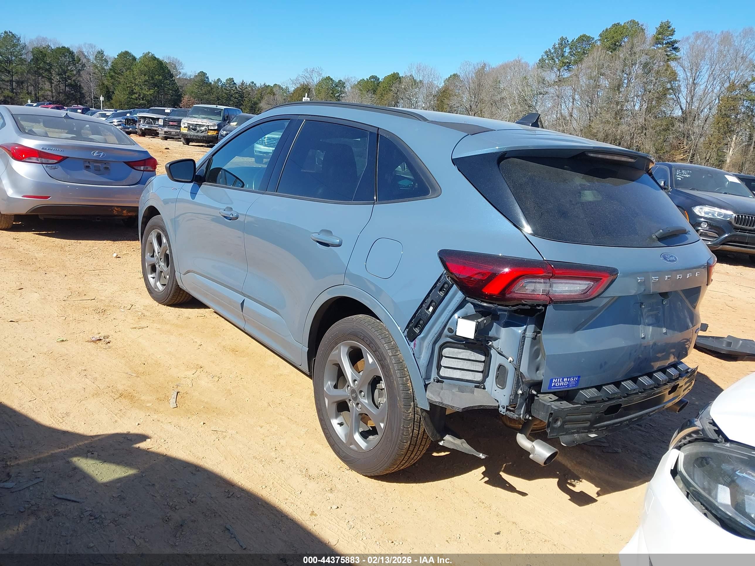 FORD ESCAPE image 3