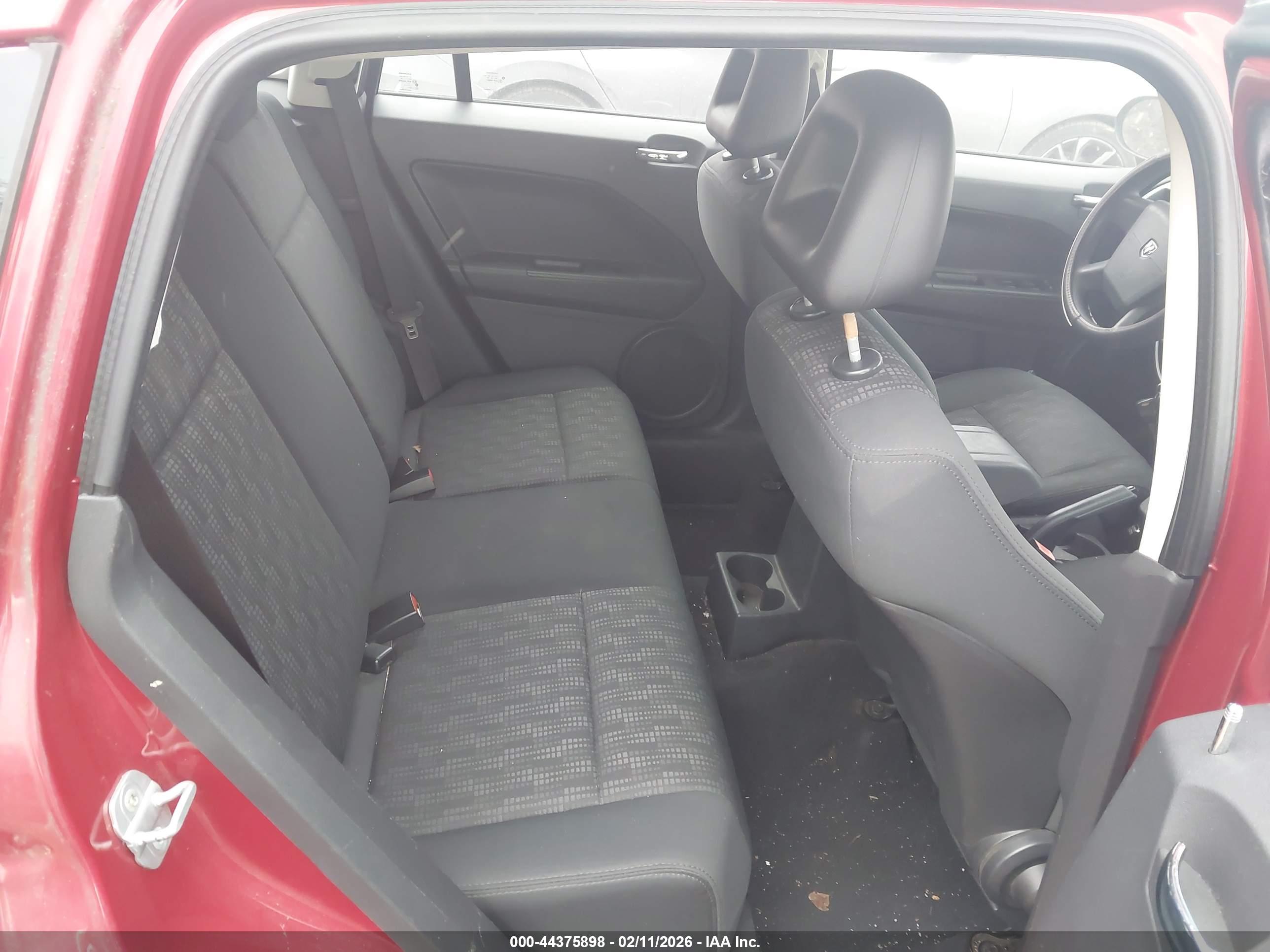 DODGE CALIBER image 8