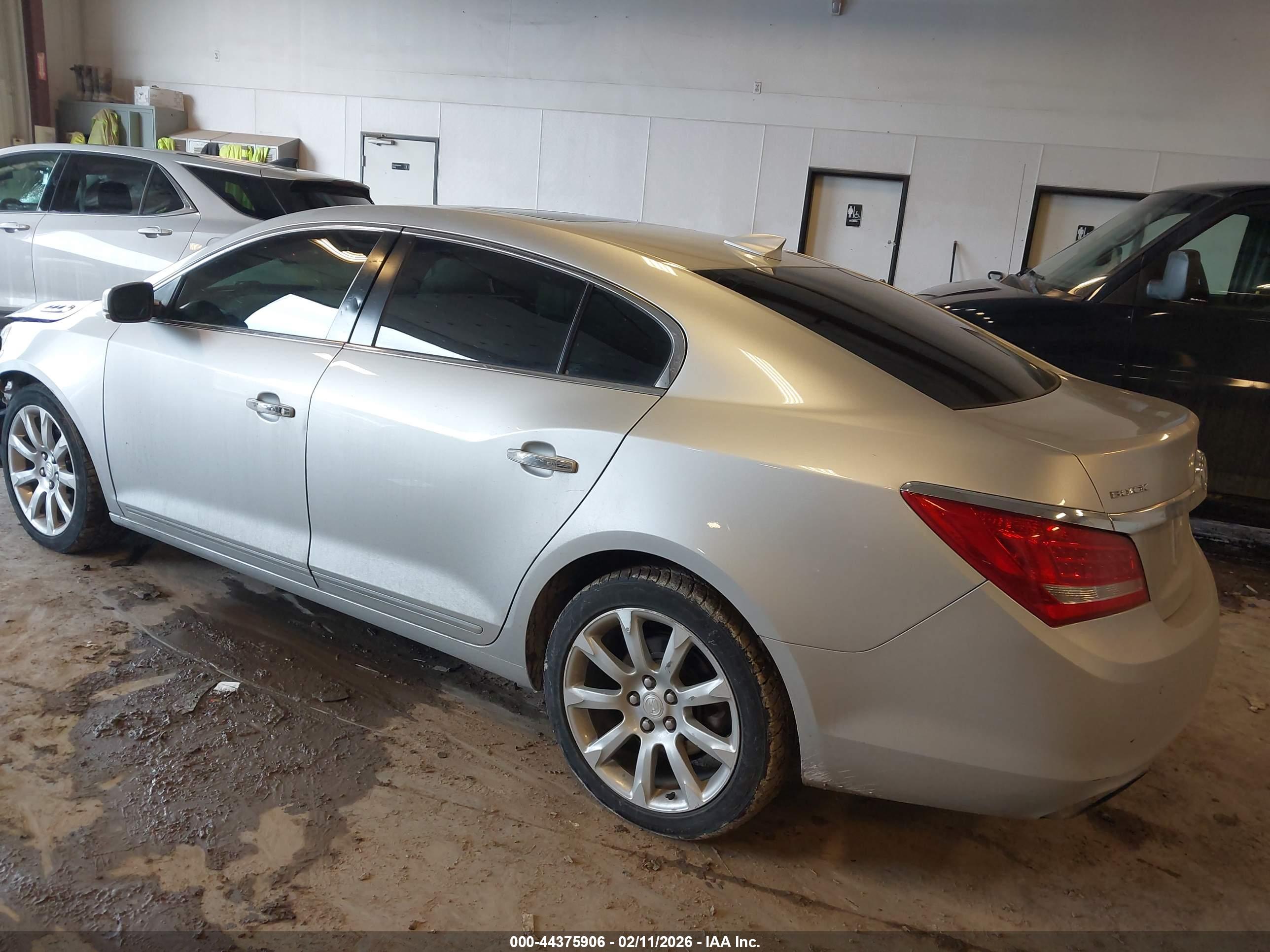 BUICK LACROSSE image 3