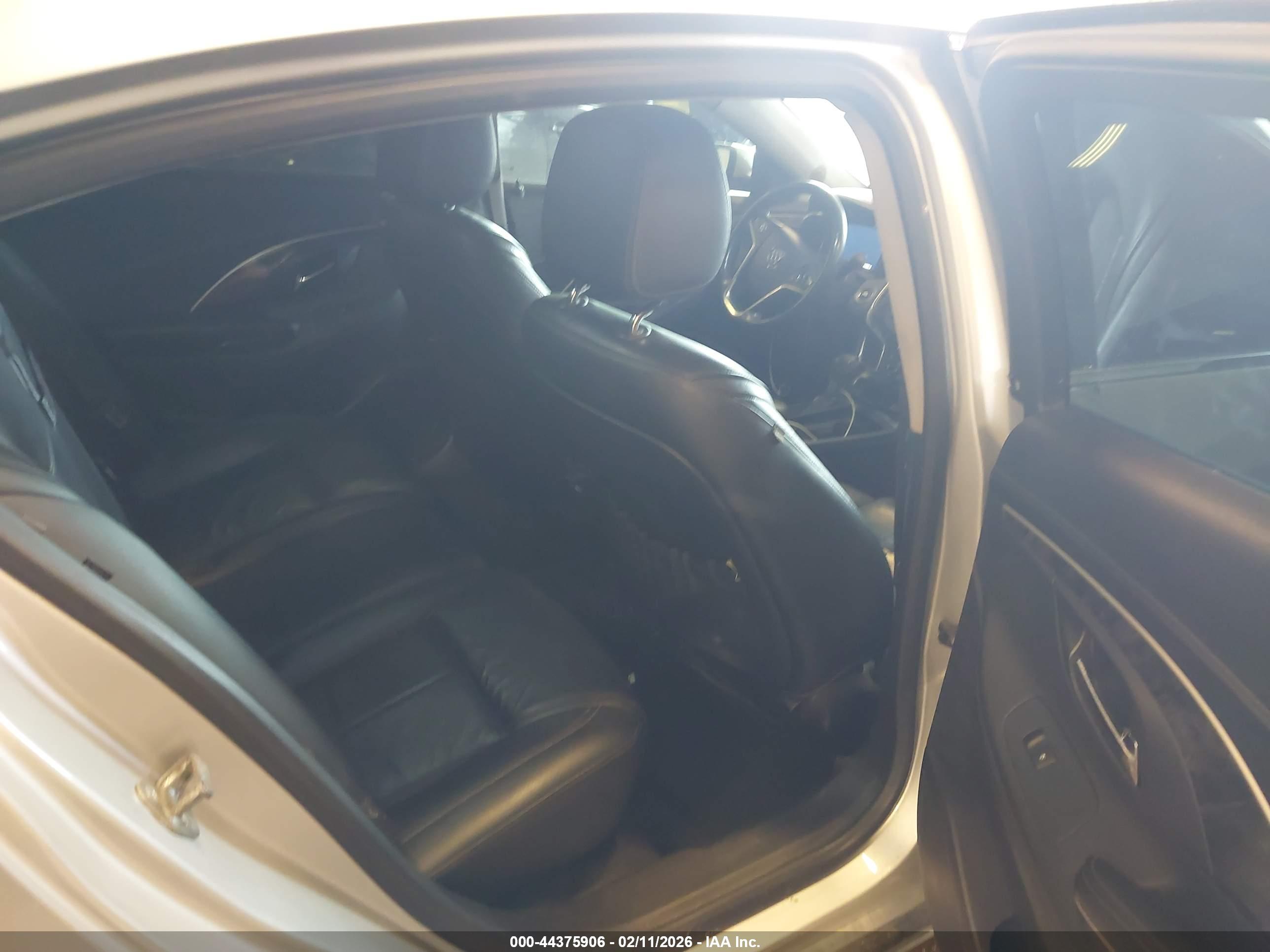 BUICK LACROSSE image 8