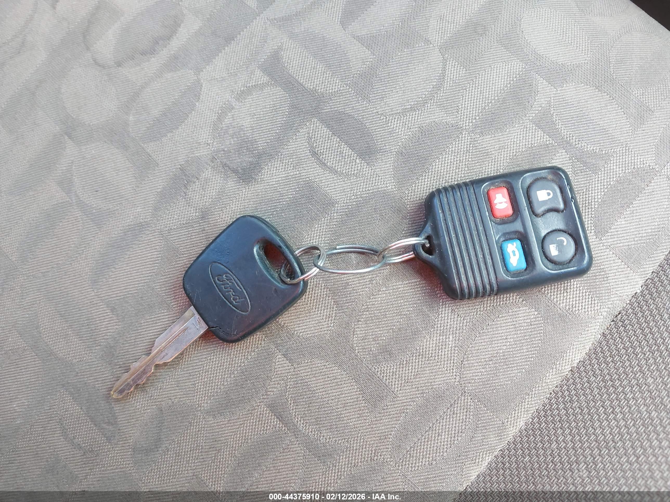 FORD FOCUS image 11