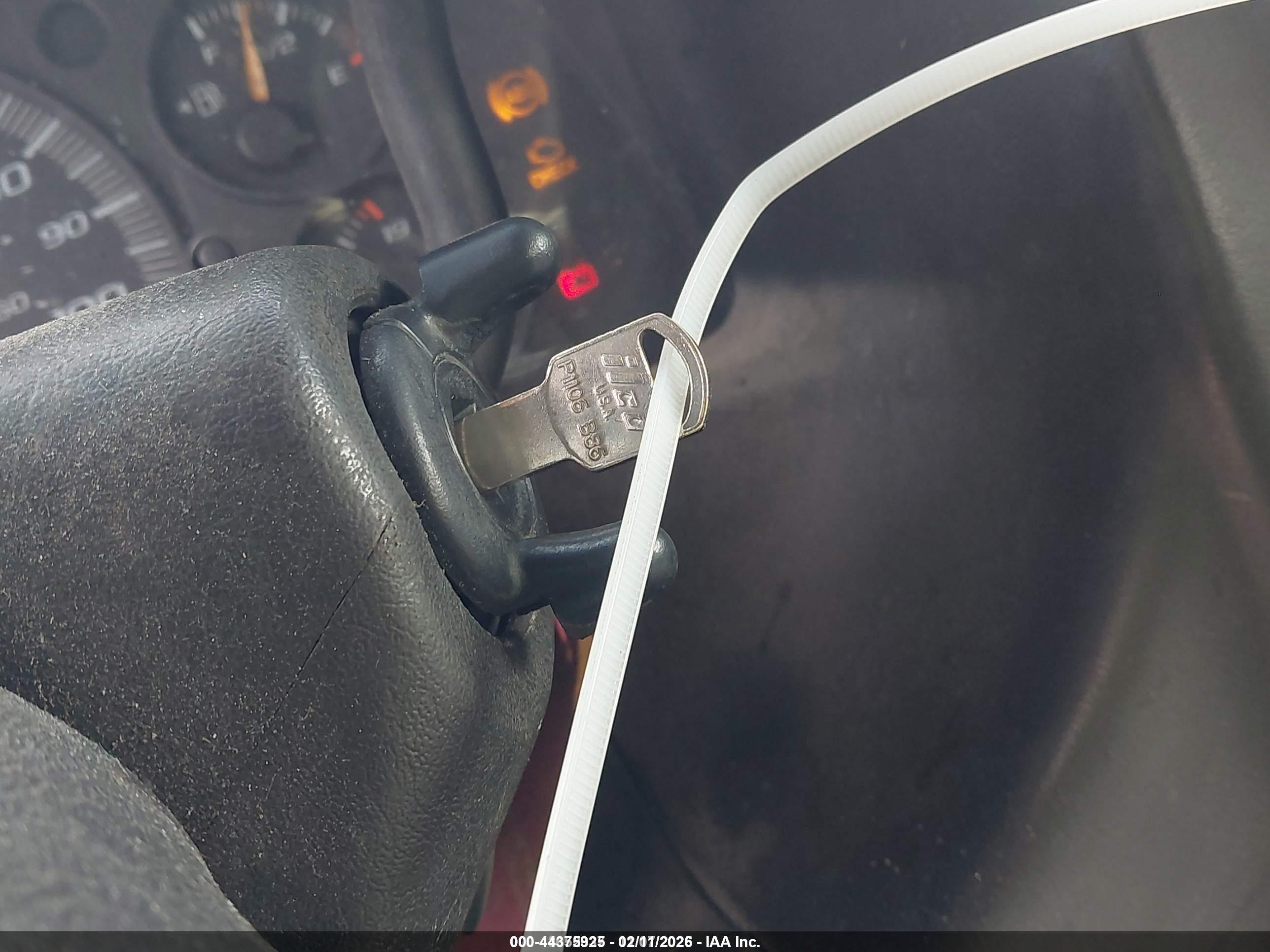 GMC SAVANA image 11