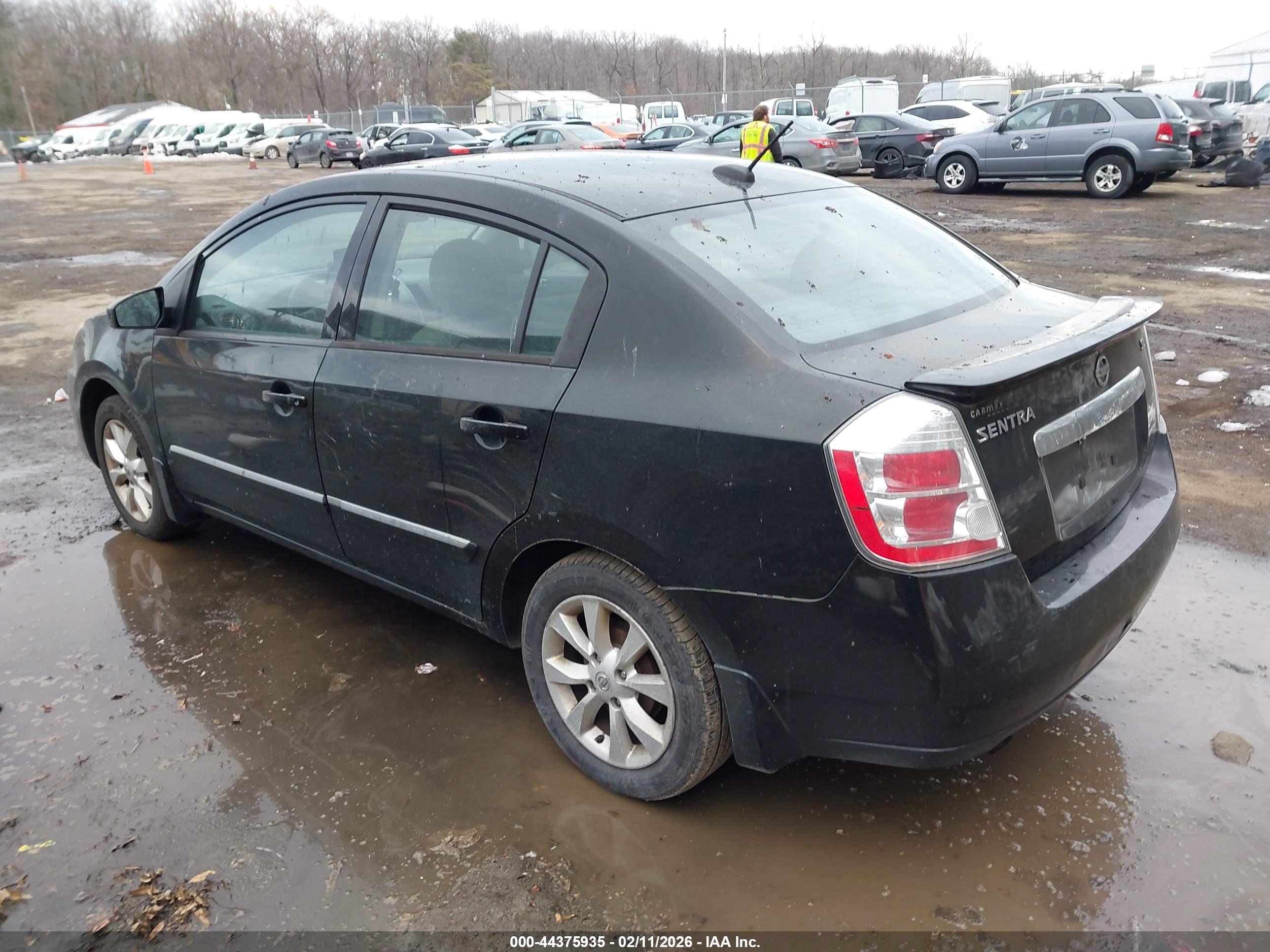 NISSAN SENTRA image 3