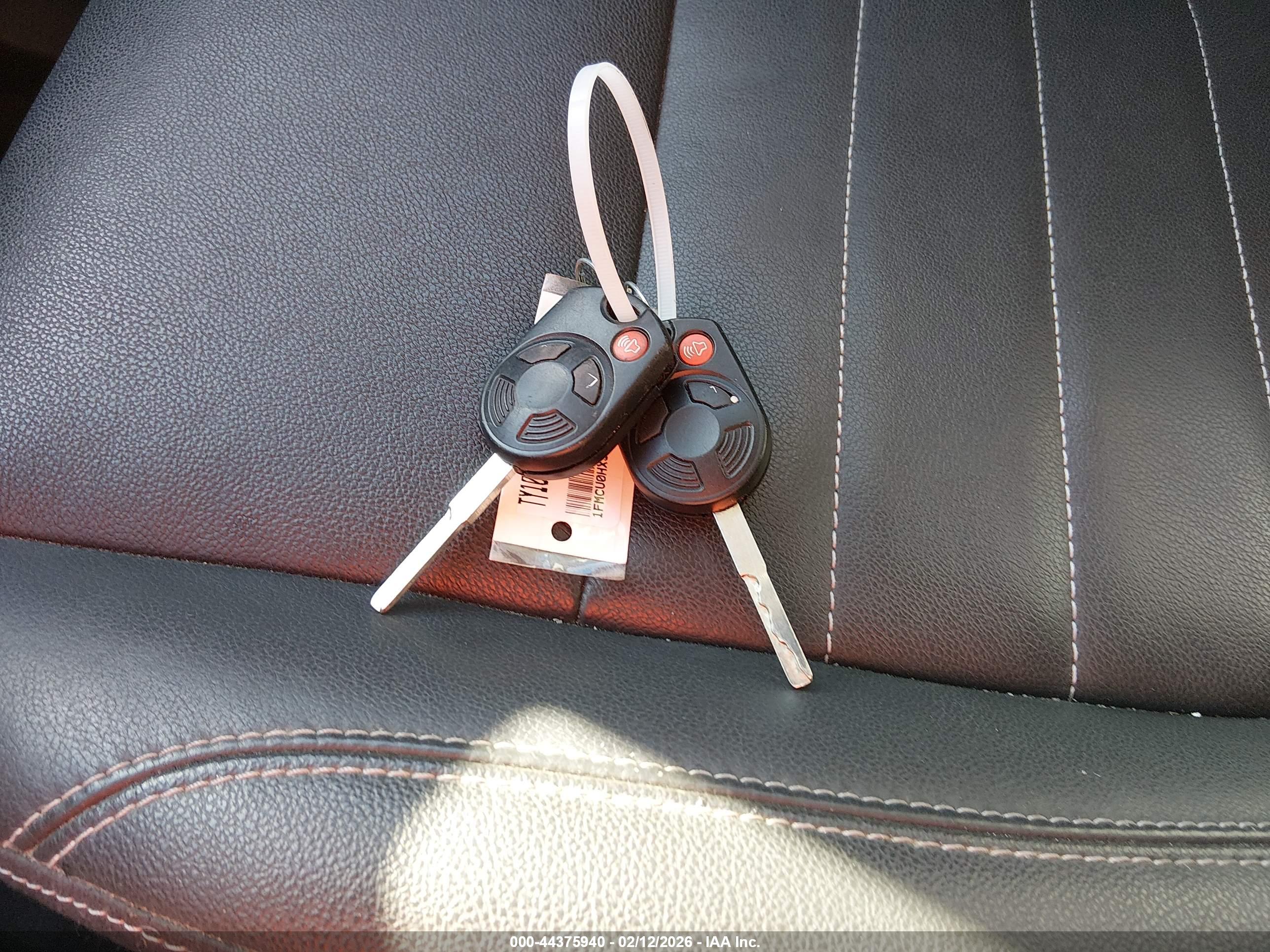FORD ESCAPE image 11