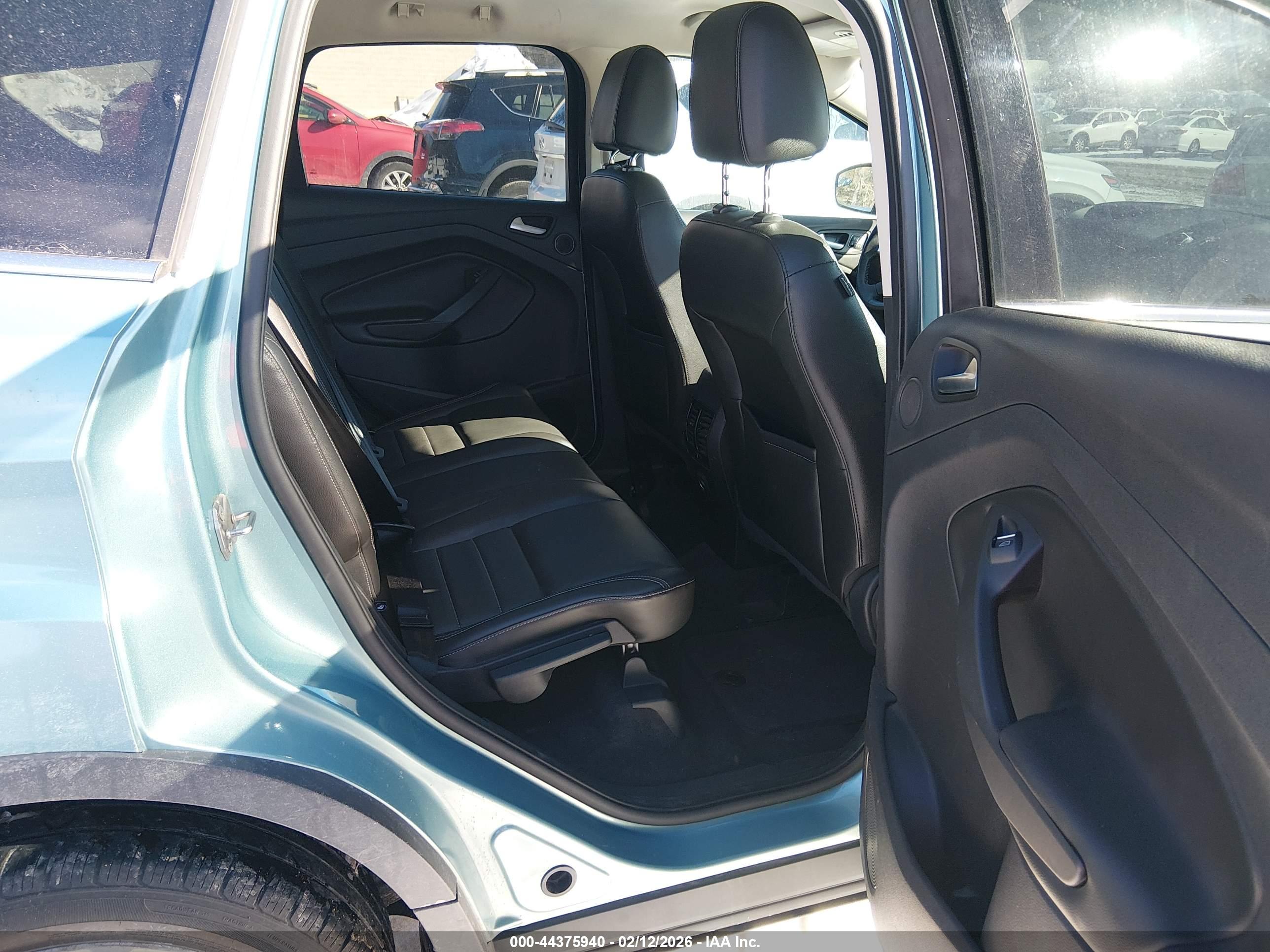 FORD ESCAPE image 8