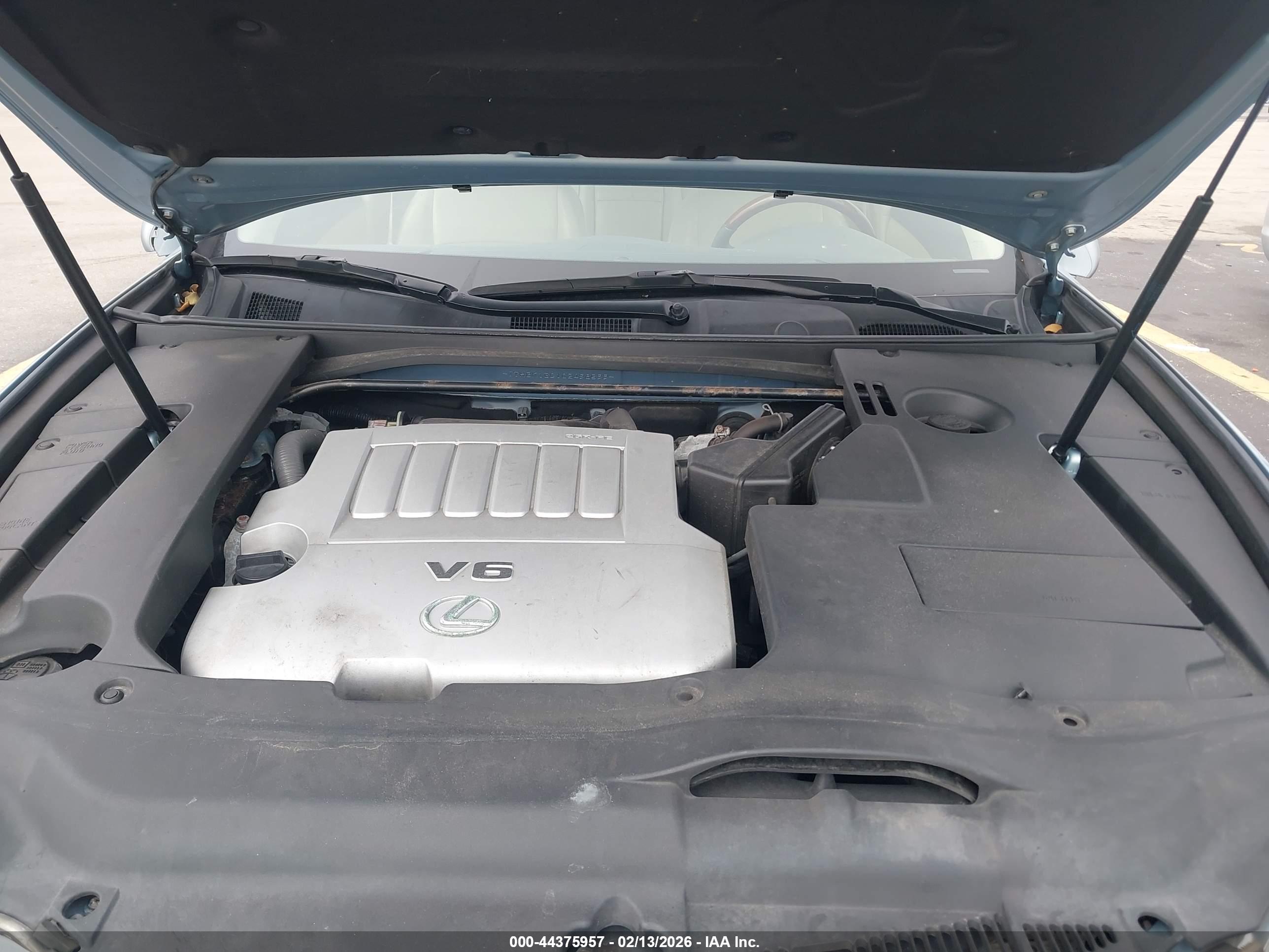 LEXUS ES image 10