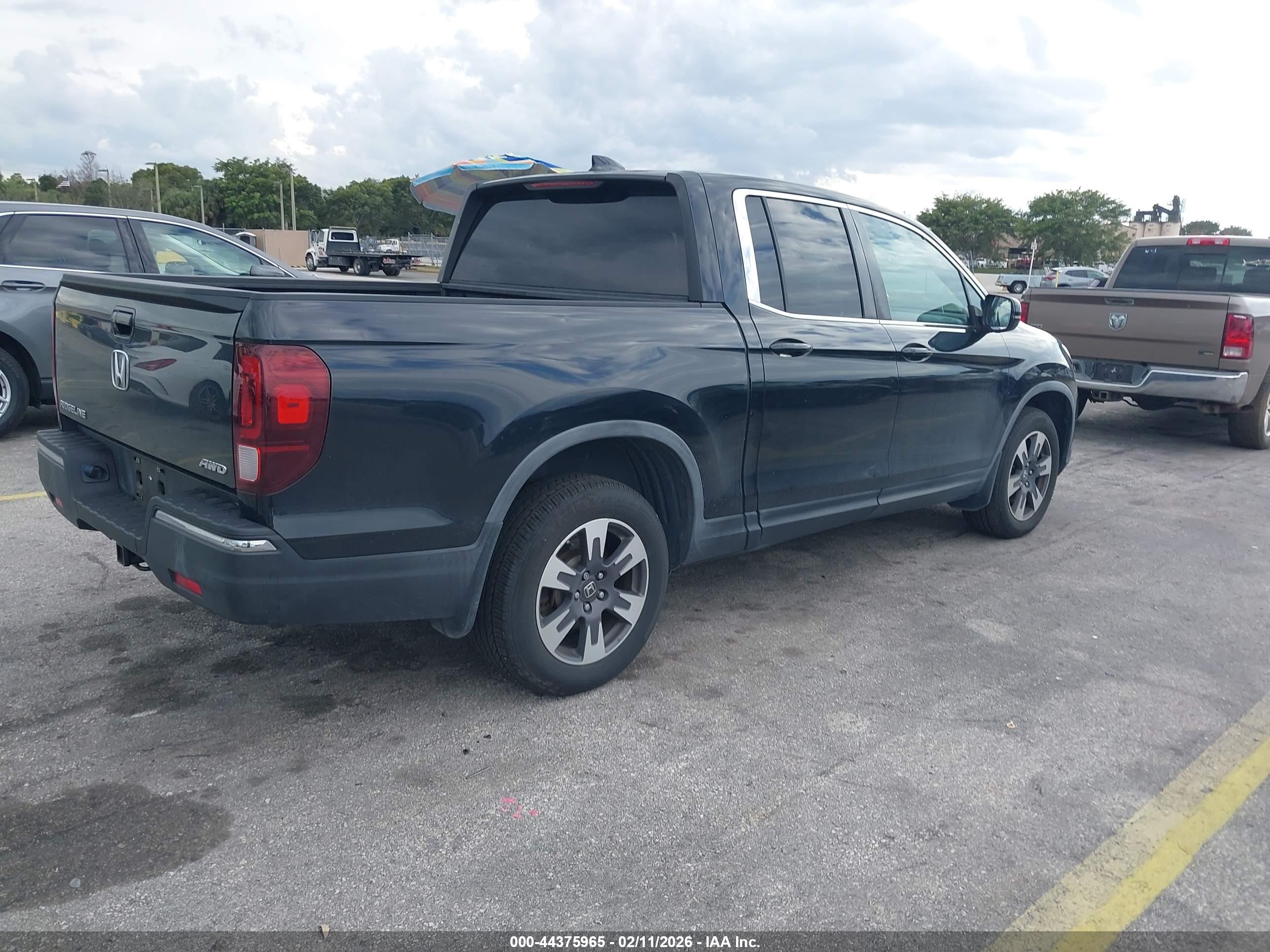 HONDA RIDGELINE image 4