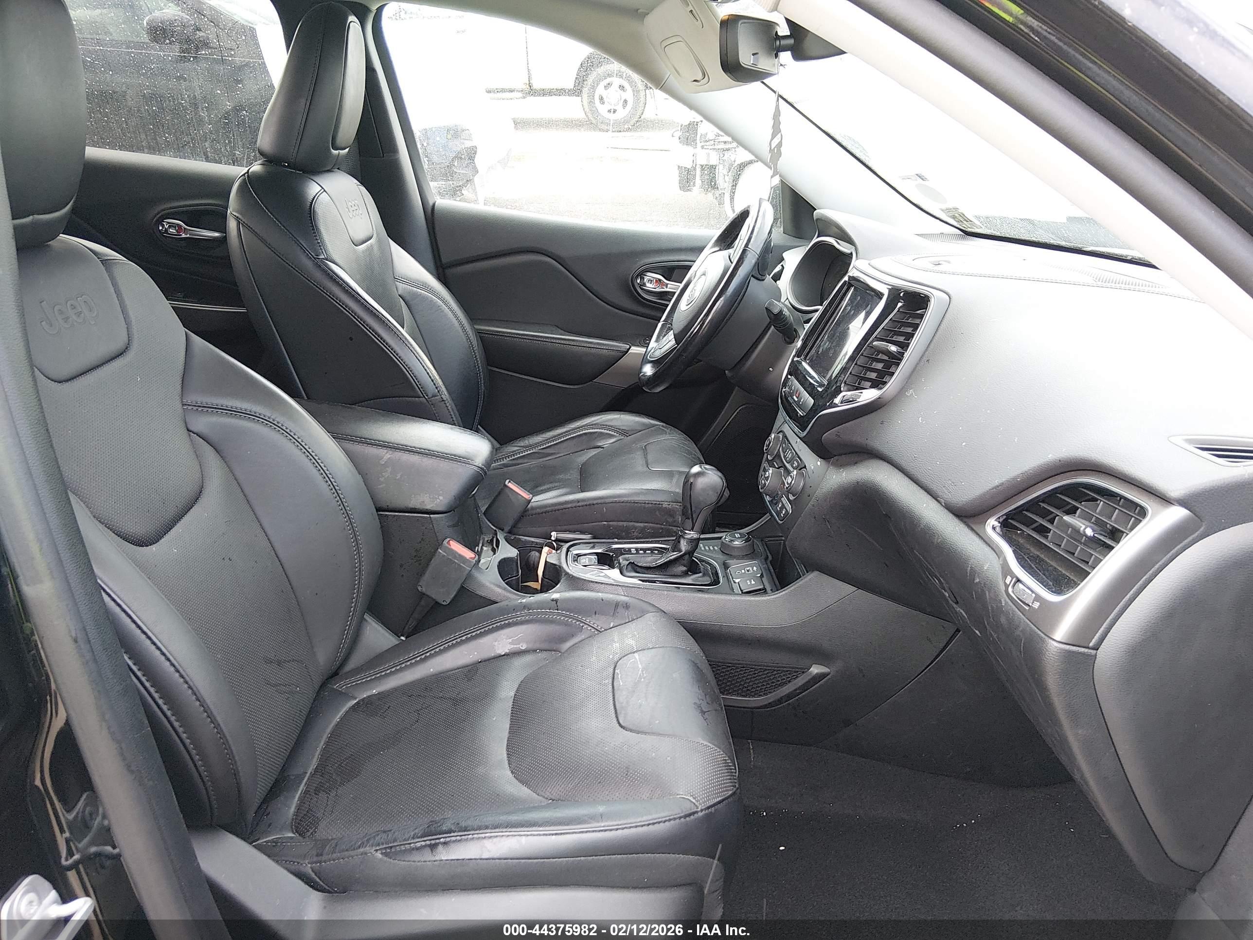 JEEP CHEROKEE image 5