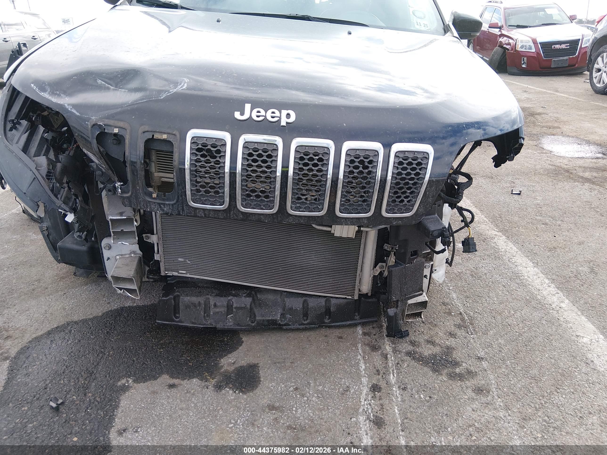 JEEP CHEROKEE image 6