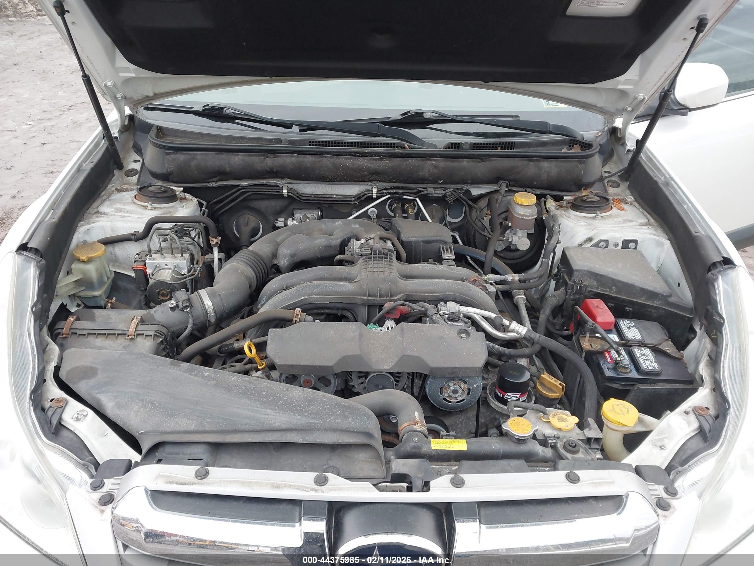 SUBARU OUTBACK image 10