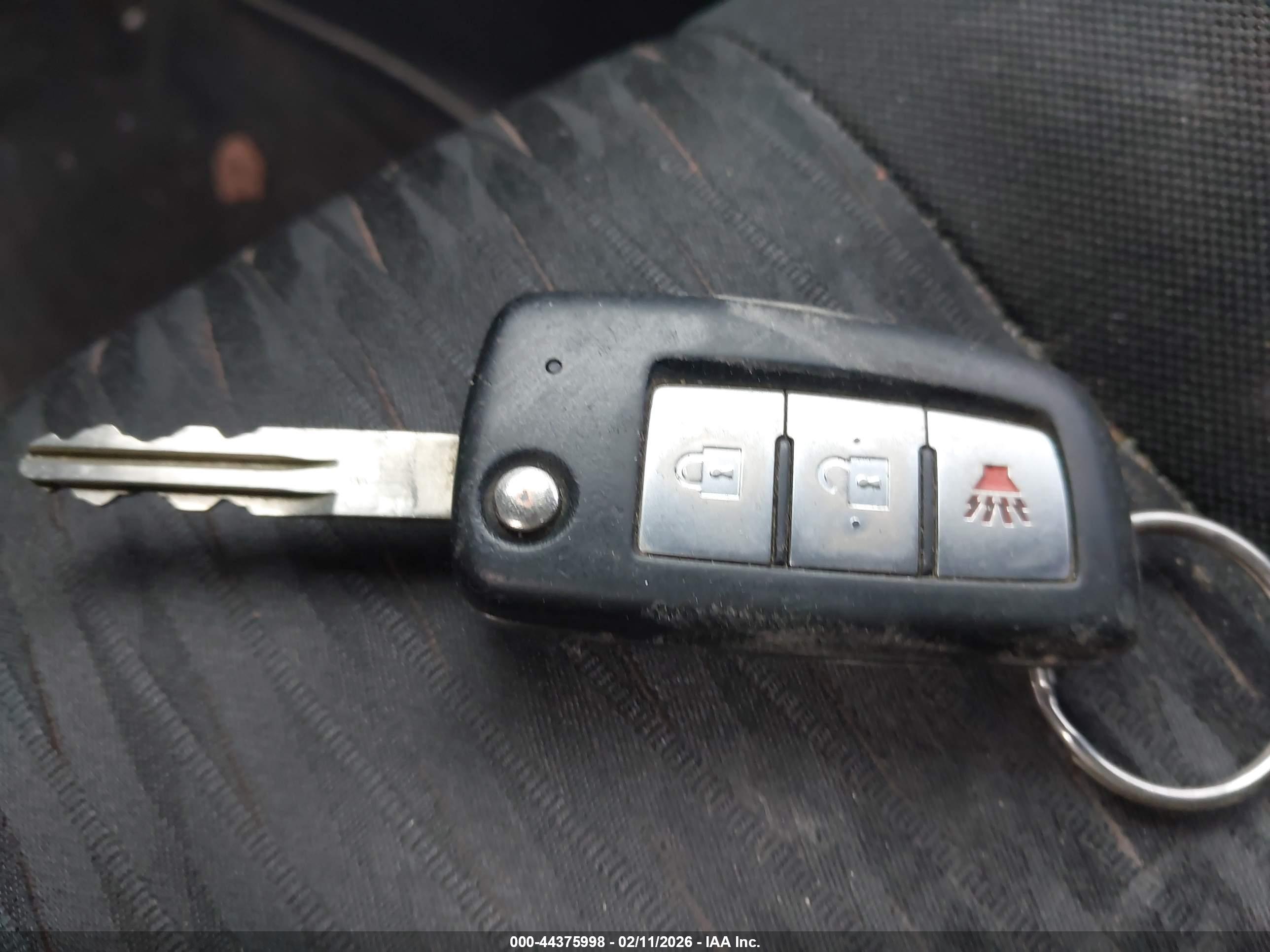 NISSAN ROGUE image 11