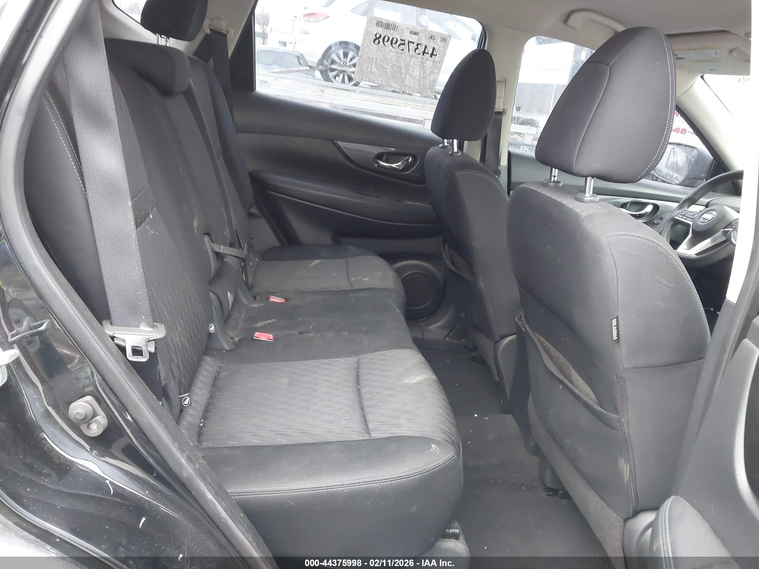 NISSAN ROGUE image 8