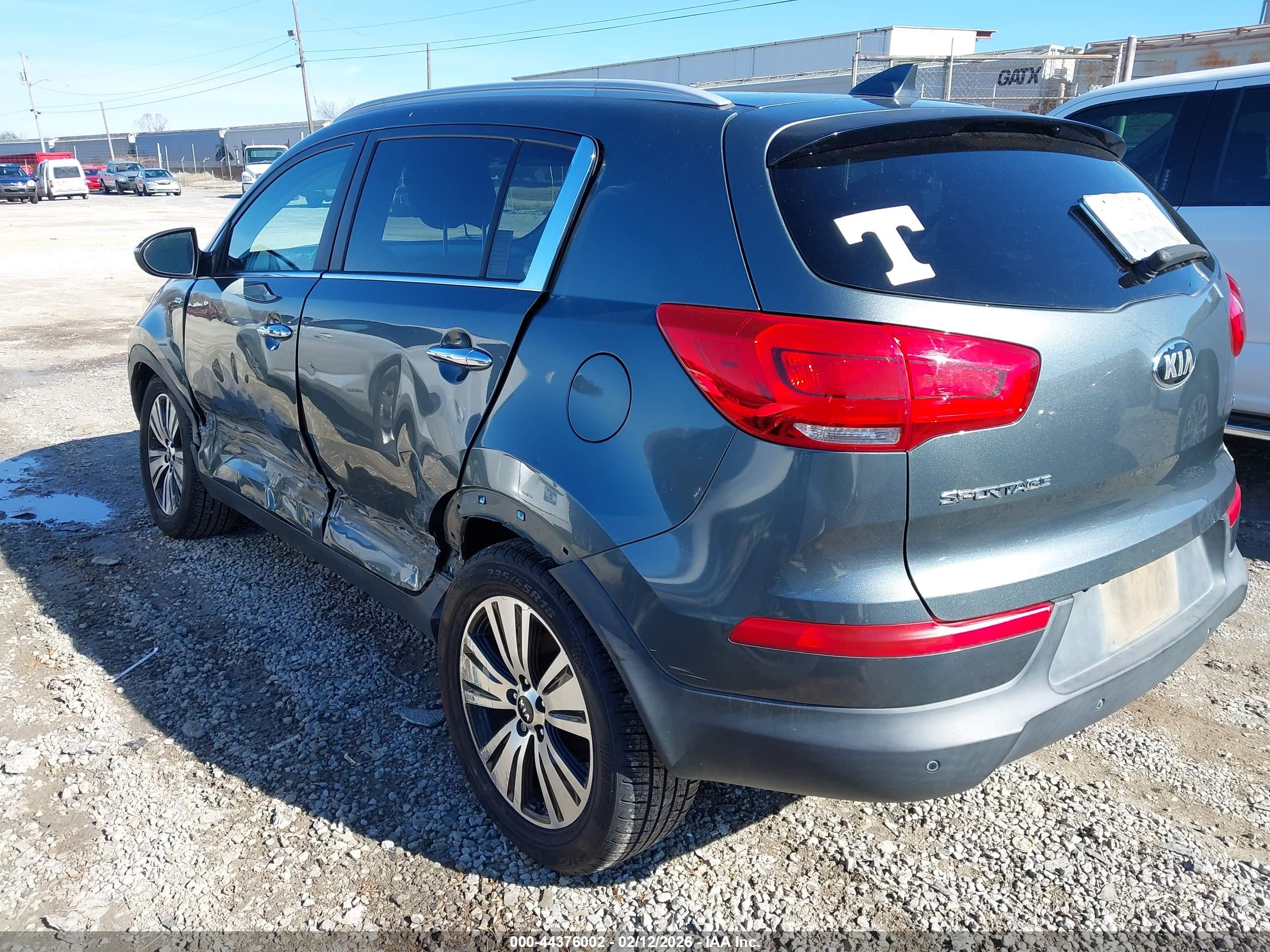 KIA SPORTAGE image 3