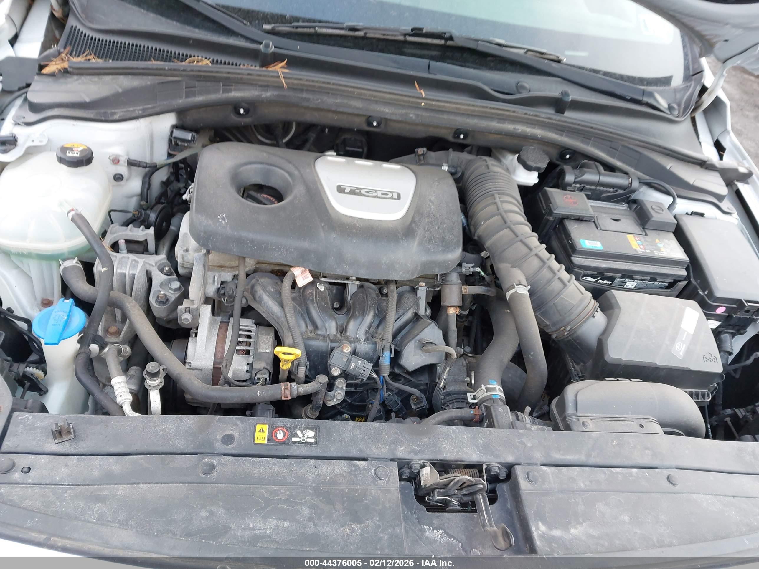 HYUNDAI ELANTRA image 10