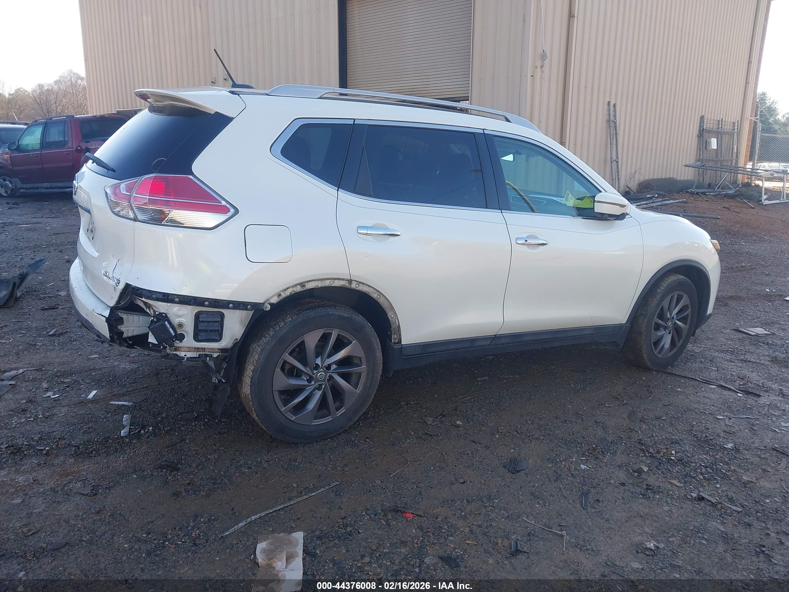 NISSAN ROGUE image 4