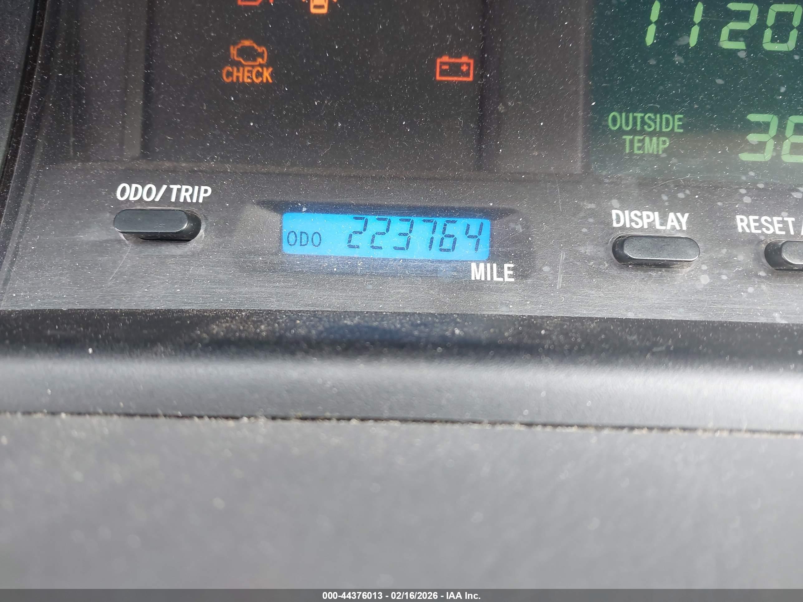 TOYOTA AVALON image 7