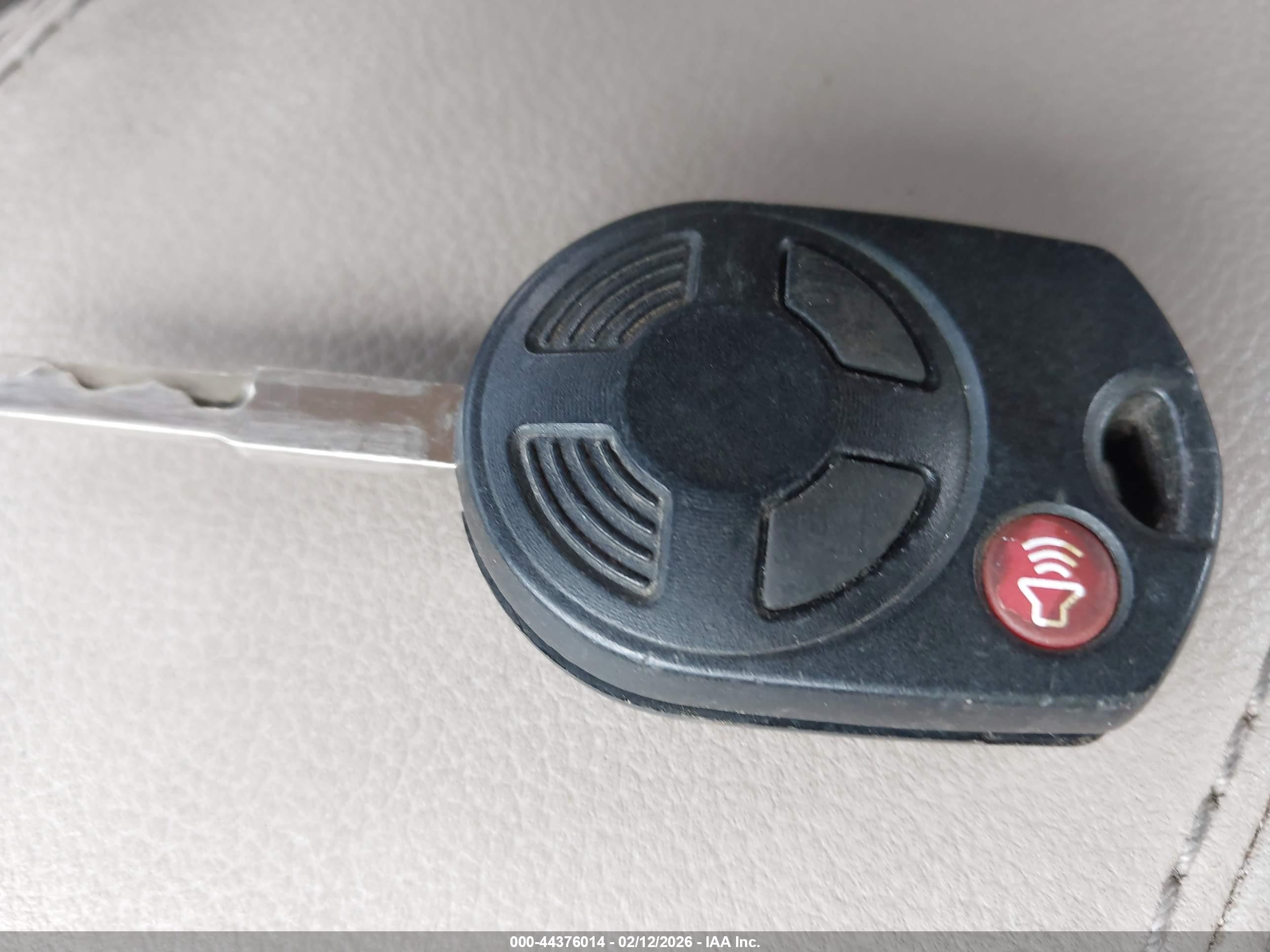 FORD ESCAPE image 11