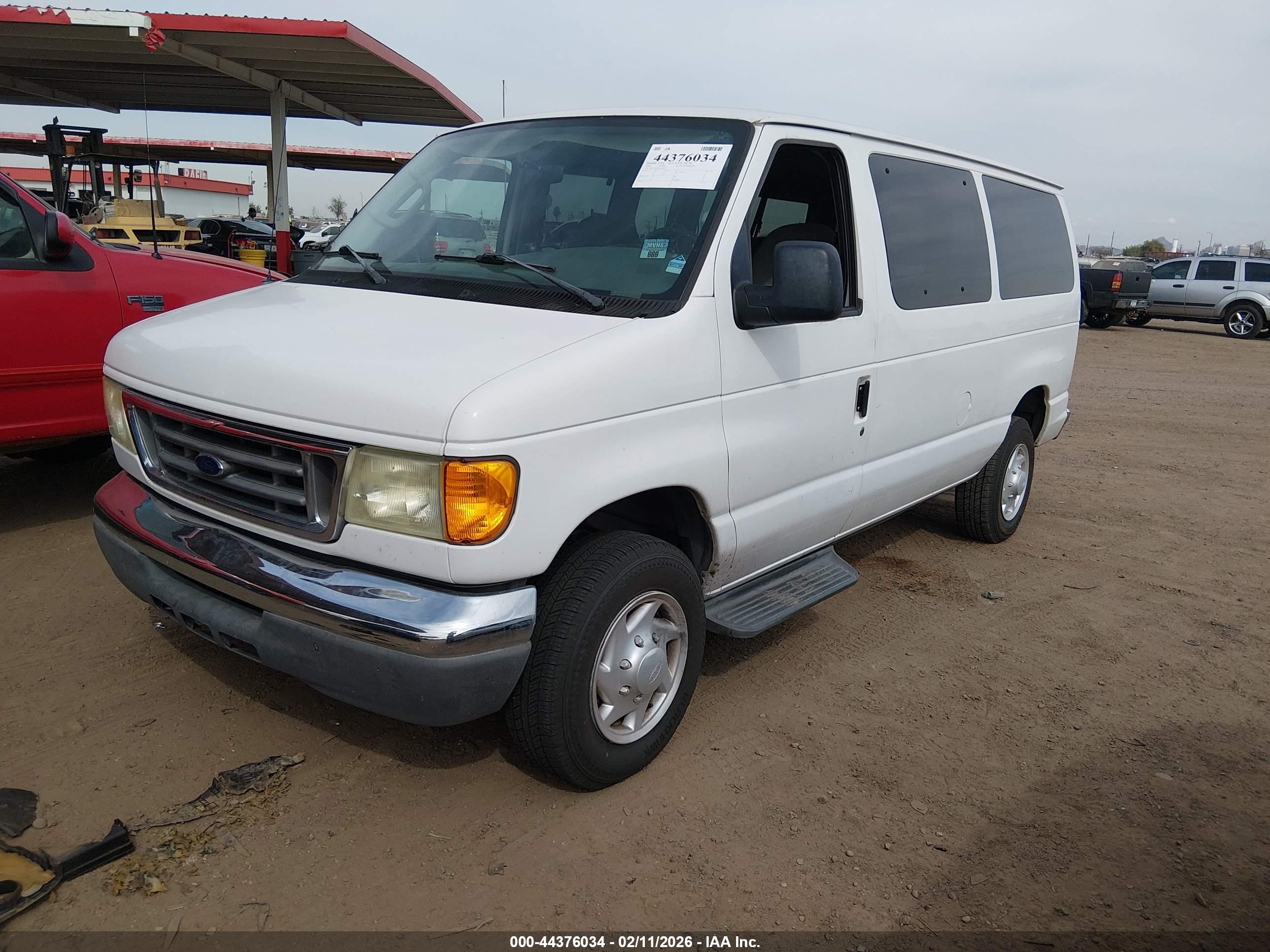FORD E-350 image 2