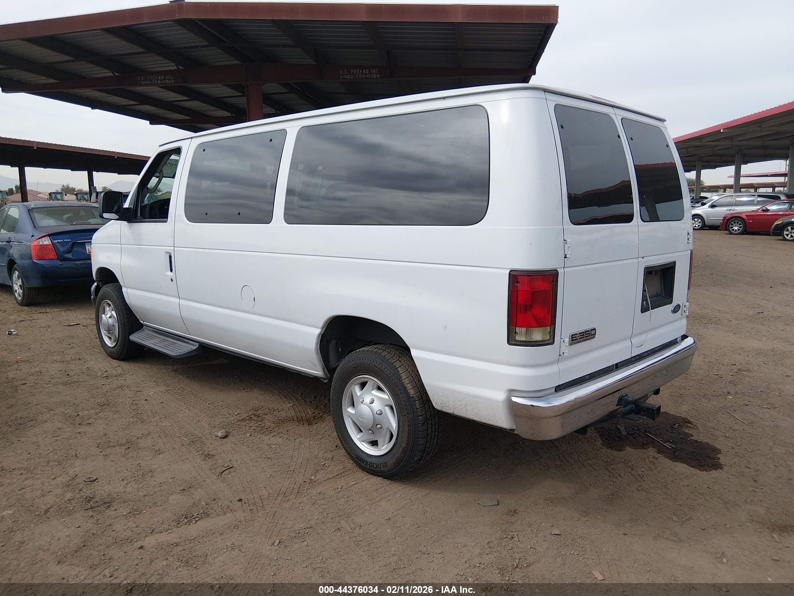 FORD E-350 image 3