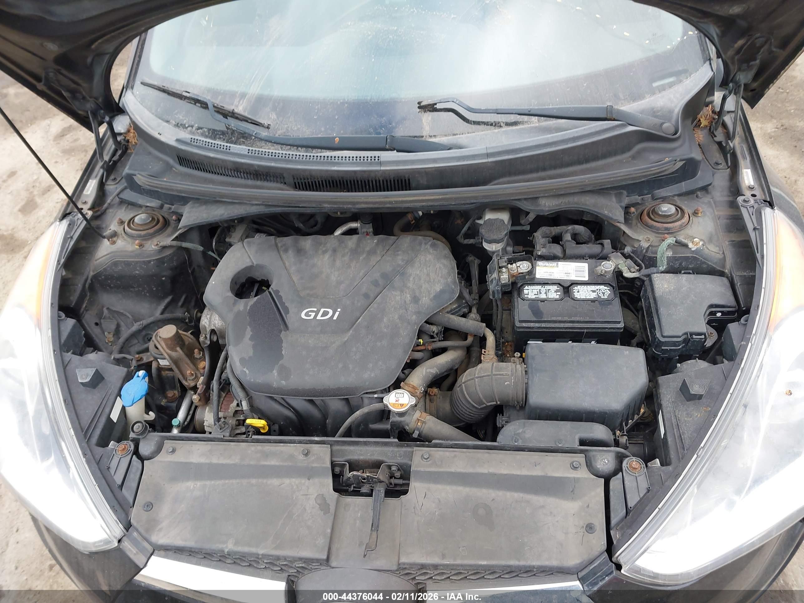 HYUNDAI VELOSTER image 10