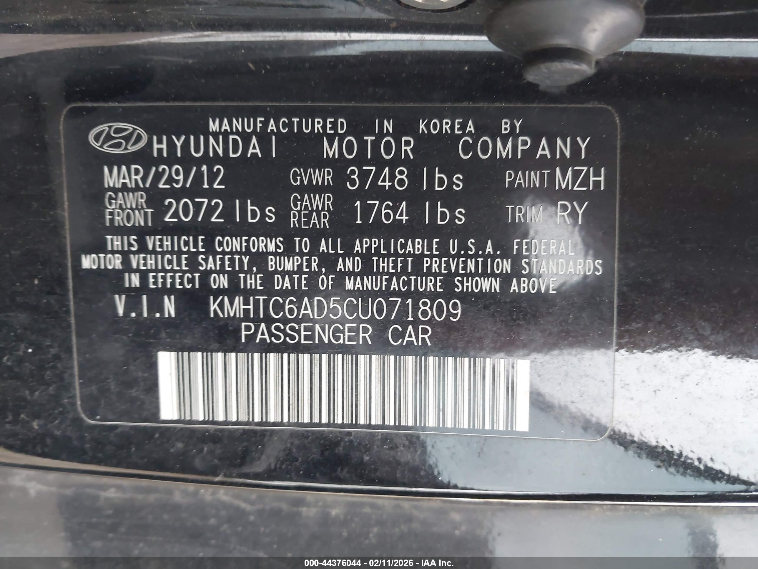 HYUNDAI VELOSTER image 9