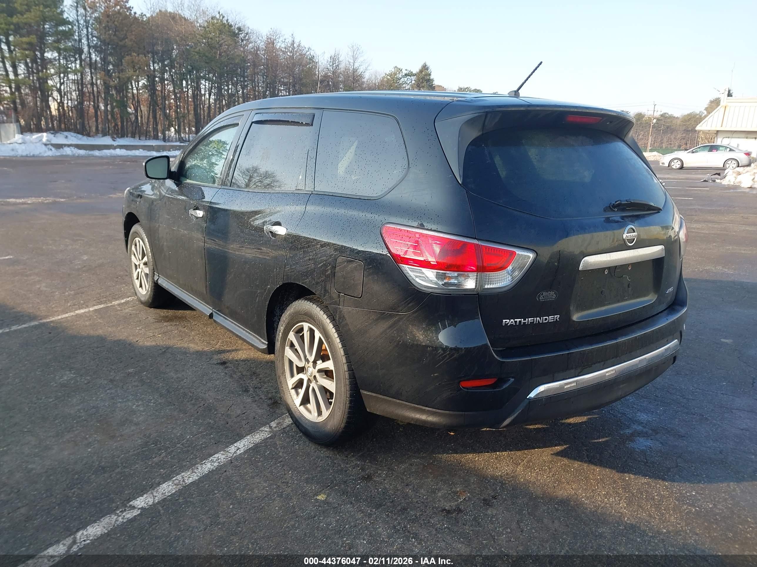 NISSAN PATHFINDER image 3